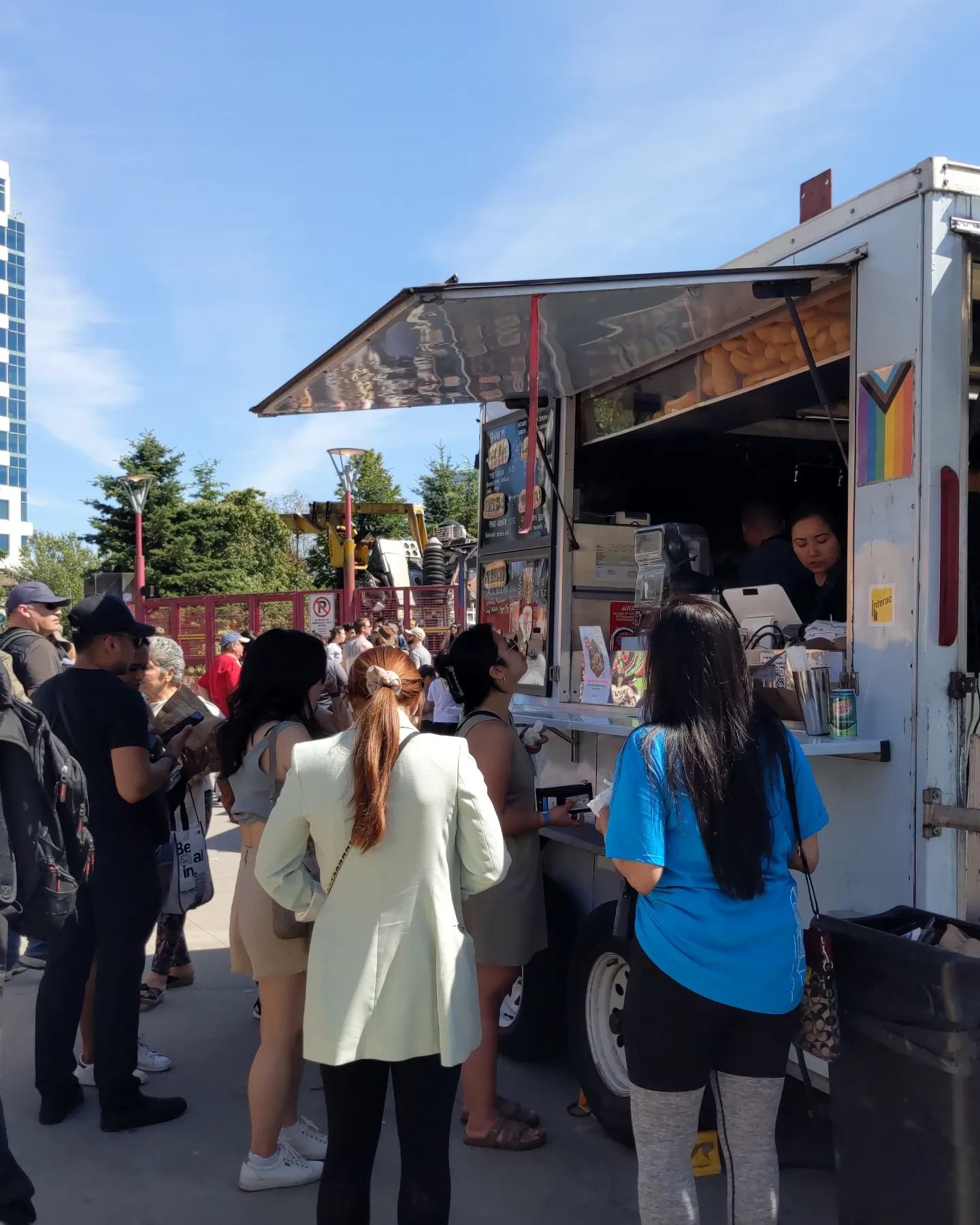 Spot us at Concord Pacific Dragon Boats tomorrow from 9-6pm

#dragonboats #concordpacificdragonboats #concordpacific #vancouverfoodtruck #vancouverfoodie #vancouvereats #yvreats