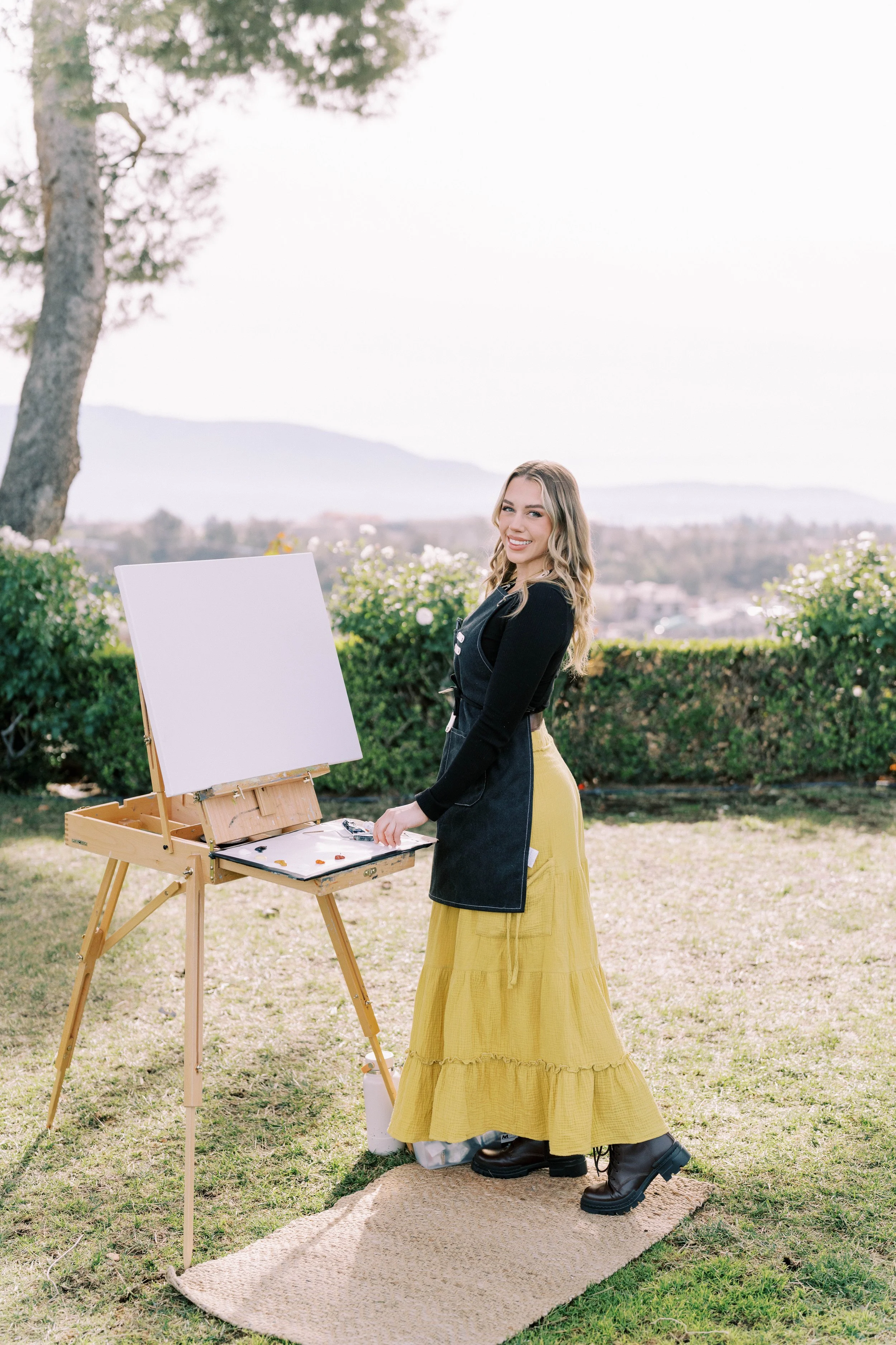 Live painter at wedding in Temecula Southern California Easel Setup