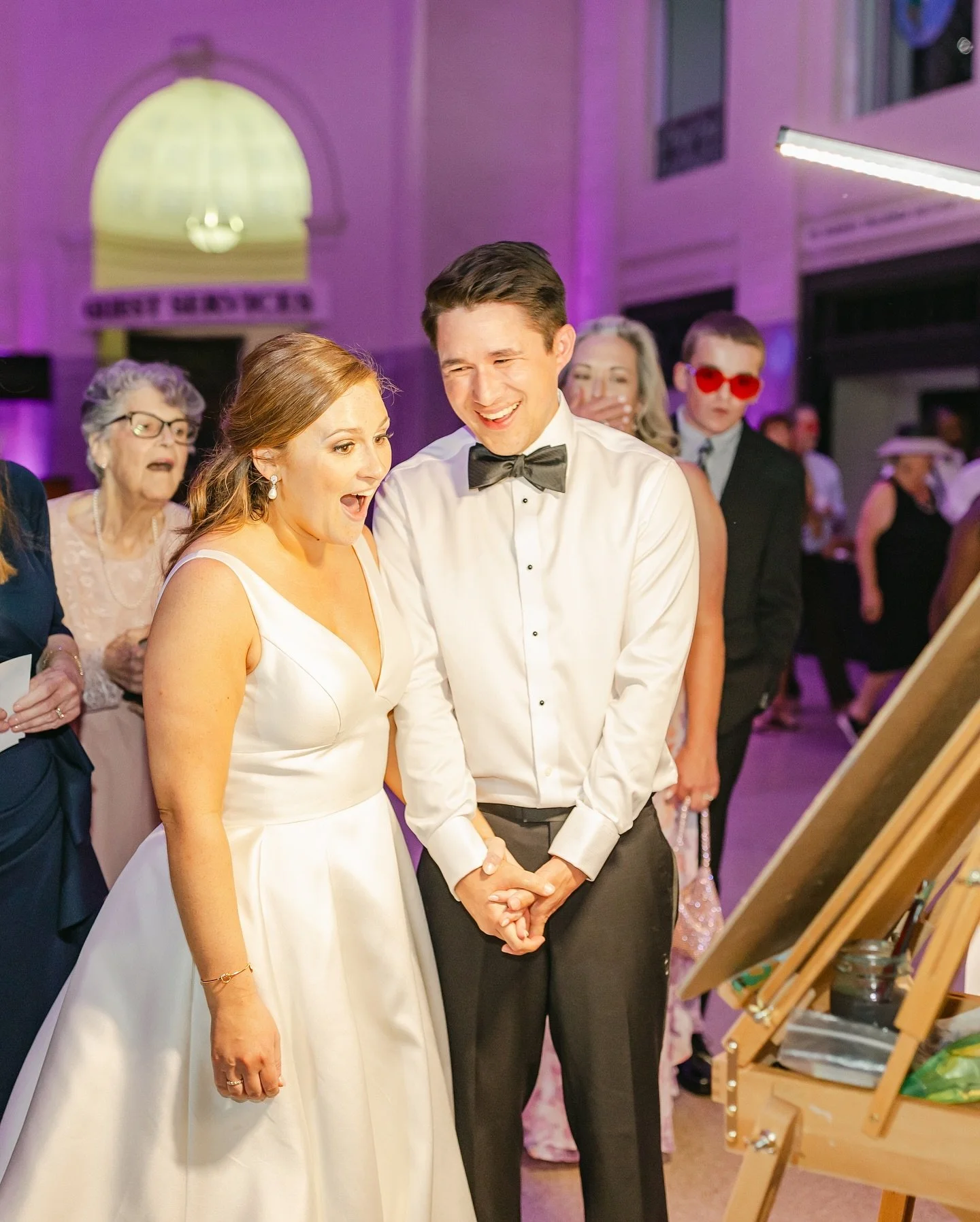 The reaction to one of my most loved paintings on my feed at the moment❤️

Just got these darling photos from @sabrinaboykinphotography and I&rsquo;m dying from reliving this moment with my cute couple Heather and Randolph😊

This was a 16x20 waterco