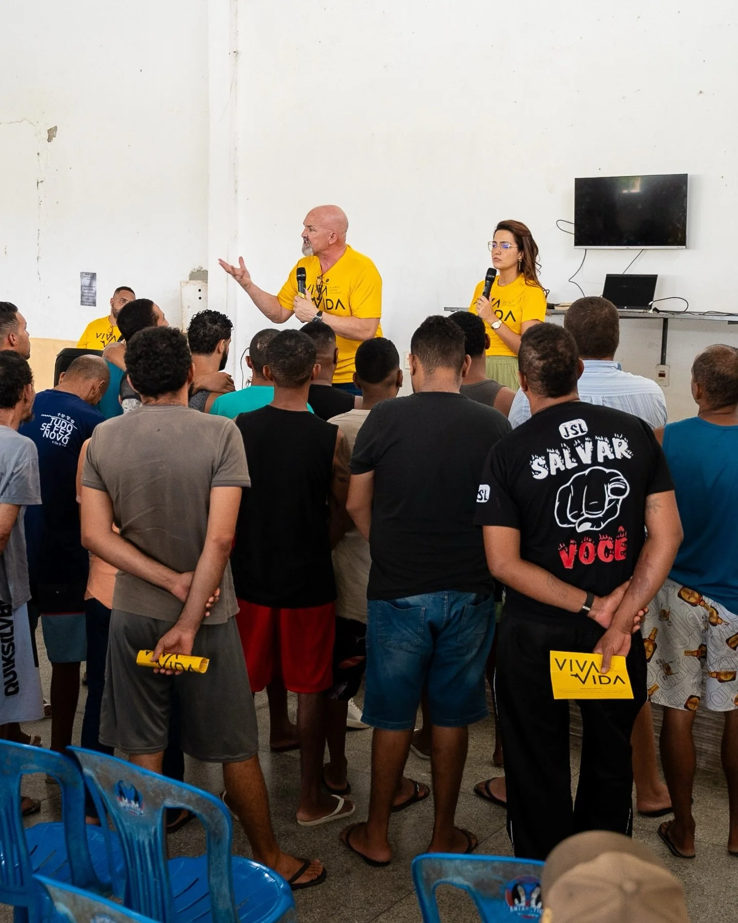 What a wonderful time at Rescuing Dreams Rehabilitation Center. 🙌
Today, 100 men heard the message of life!
Many grew up in church and know the truth, but had not yet allowed that truth to truly set their hearts free.
This afternoon, something began