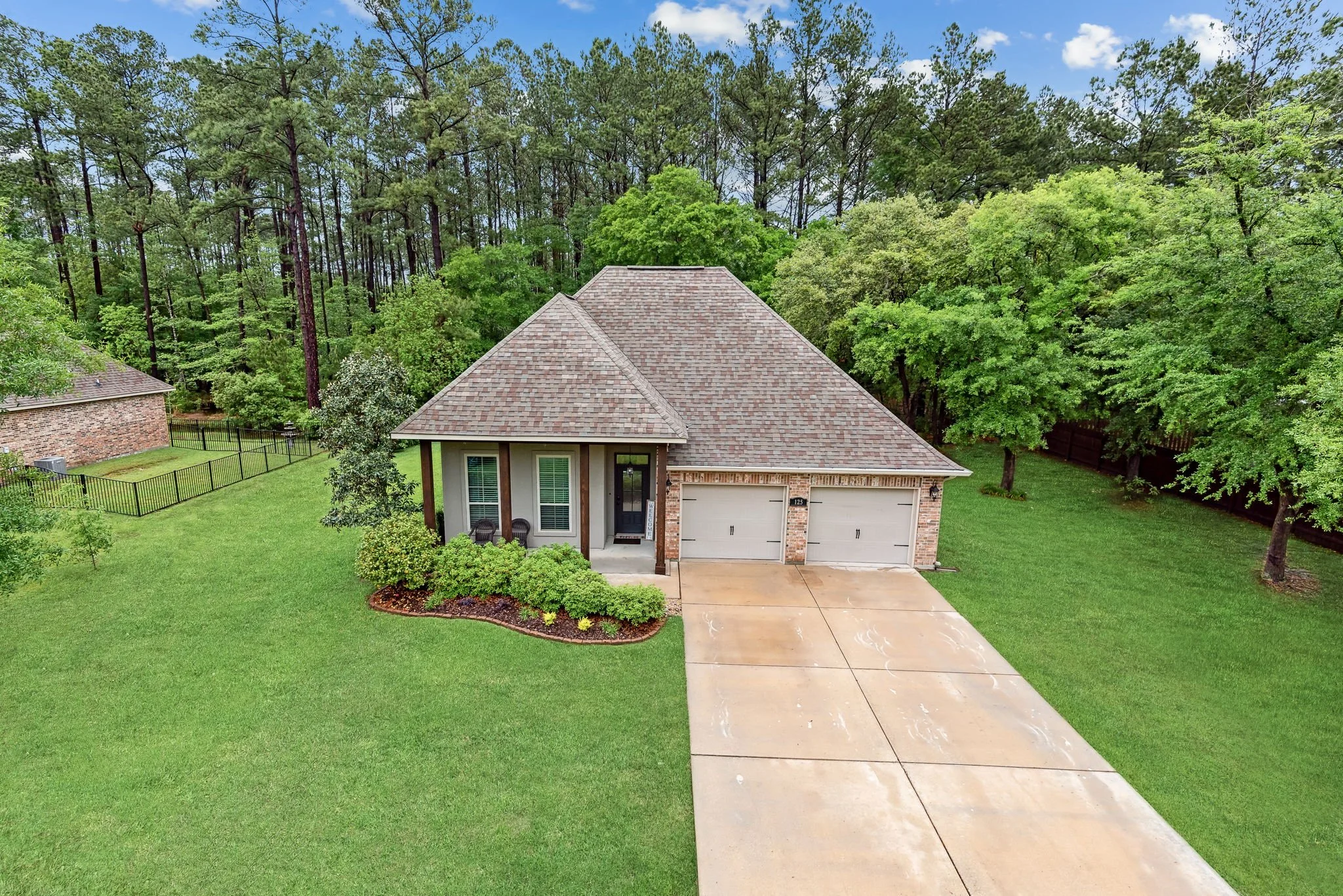 125 Grand Lake Dr_002.JPG