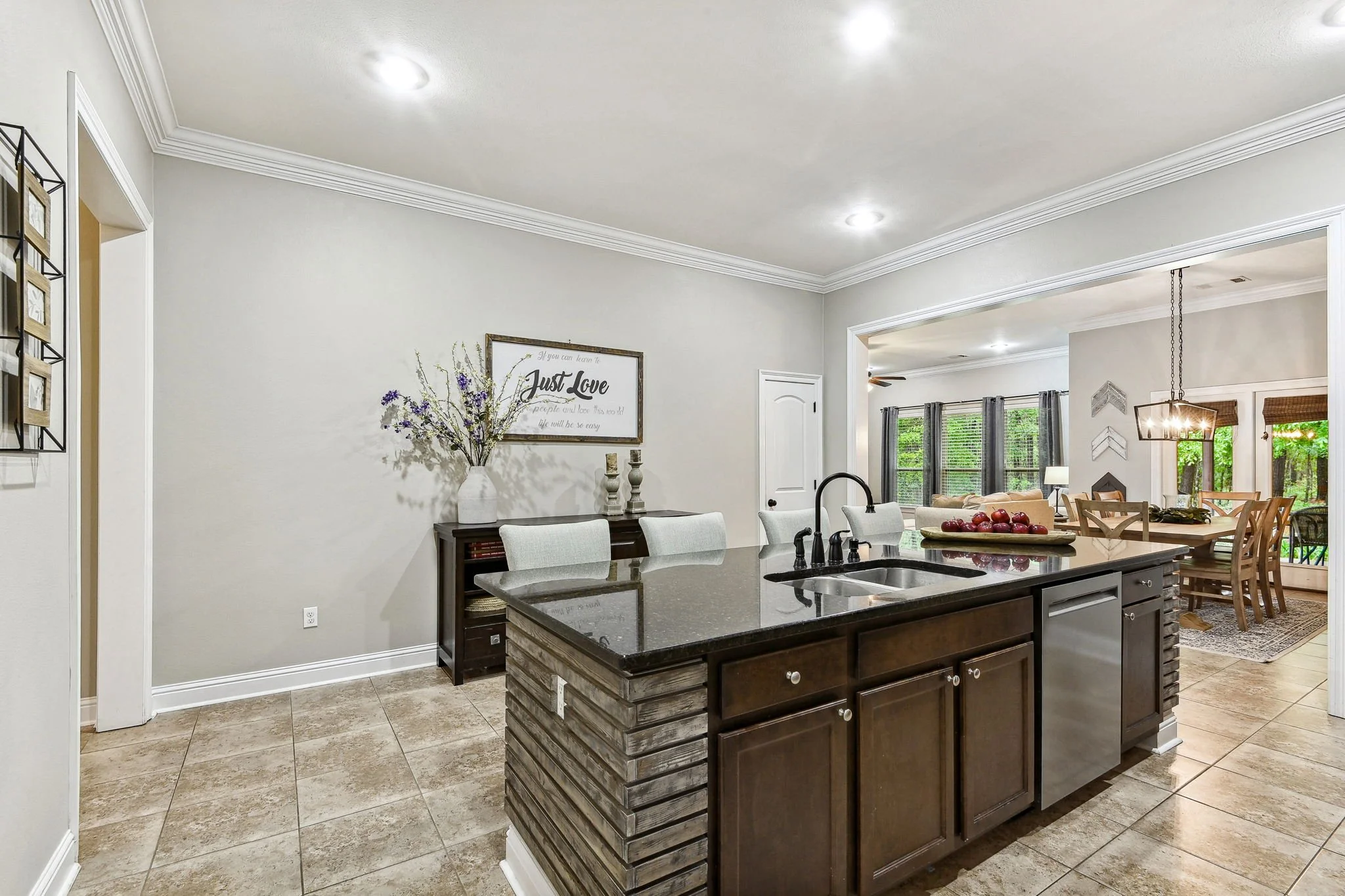 125 Grand Lake Dr_006.JPG