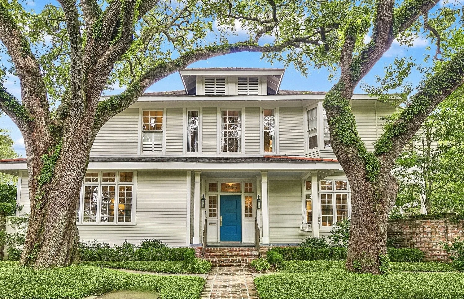 1404 Eleonore  |  $1,325,000