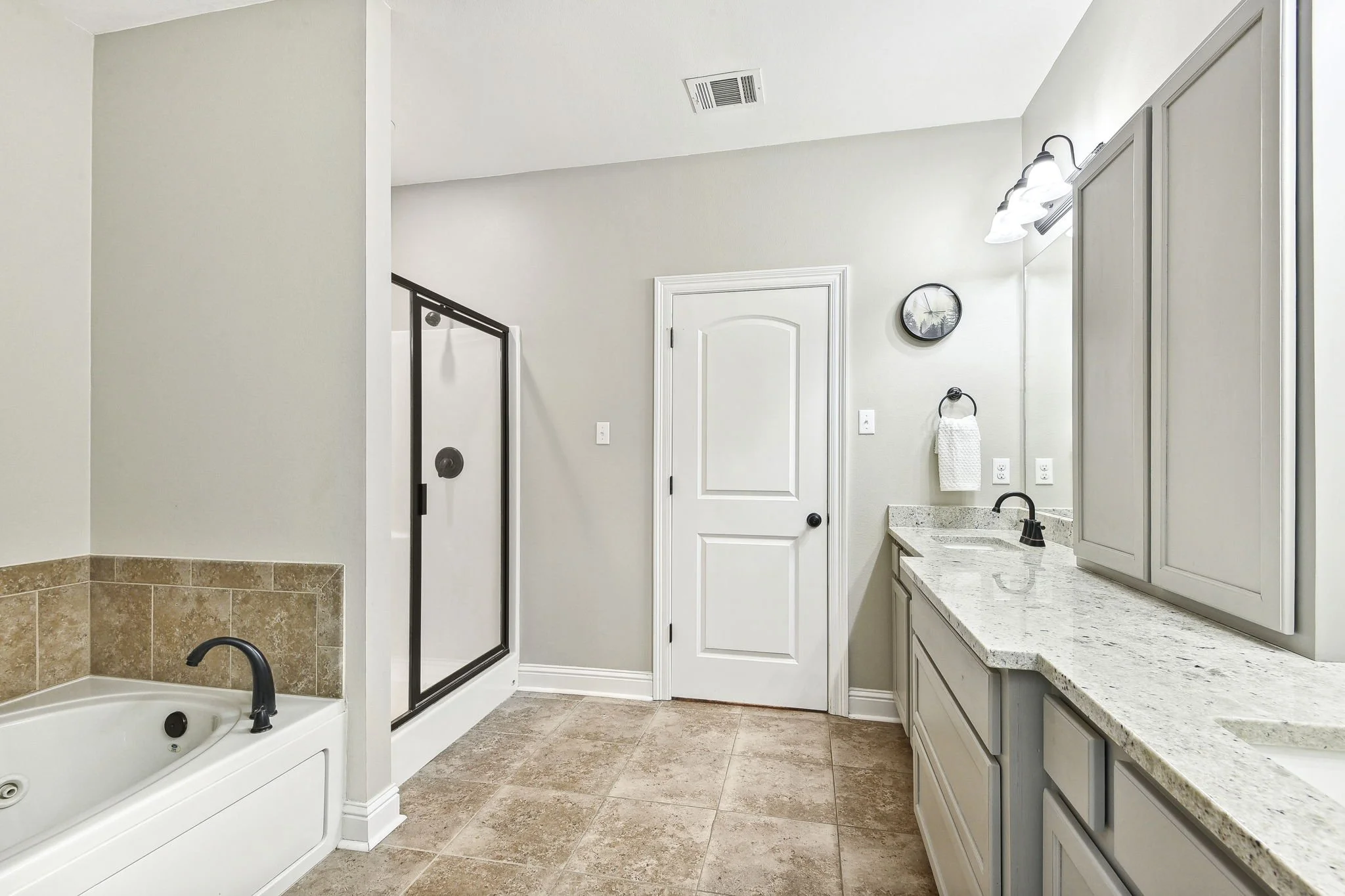 125 Grand Lake Dr_013.JPG