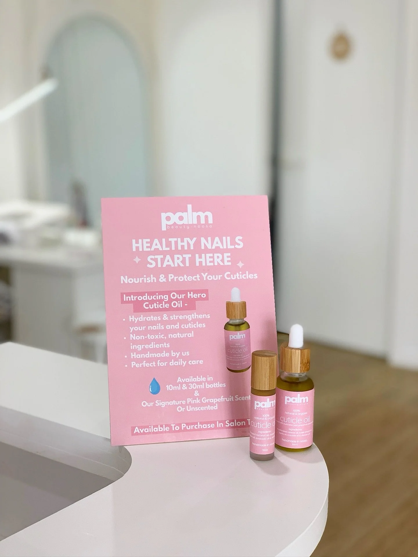 ✨ Healthy nails start with healthy cuticles! Do you have dry or brittle nails that that tend to split, chip or peel? Our hero cuticle oil is here to rescue them! 💅🏼 

🌸 Hydrates &amp; strengthens nails and cuticles
🌿 Non-toxic, natural ingredient