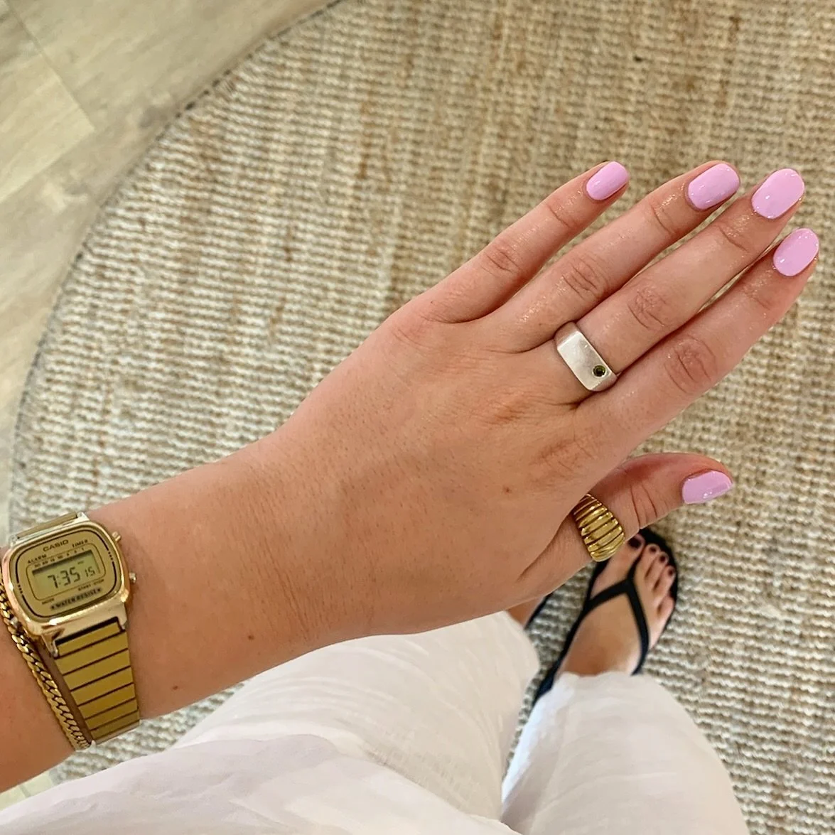 Happy Monday! 💜 When was your last mani? 💅🏼 
Only a couple of last minute spots left this week, have you booked yourself in? 

🌱 non-toxic, vegan, cruelty free 
promote the strength &amp; growth of your natural nails.

#noosa #noosanails #noosasa