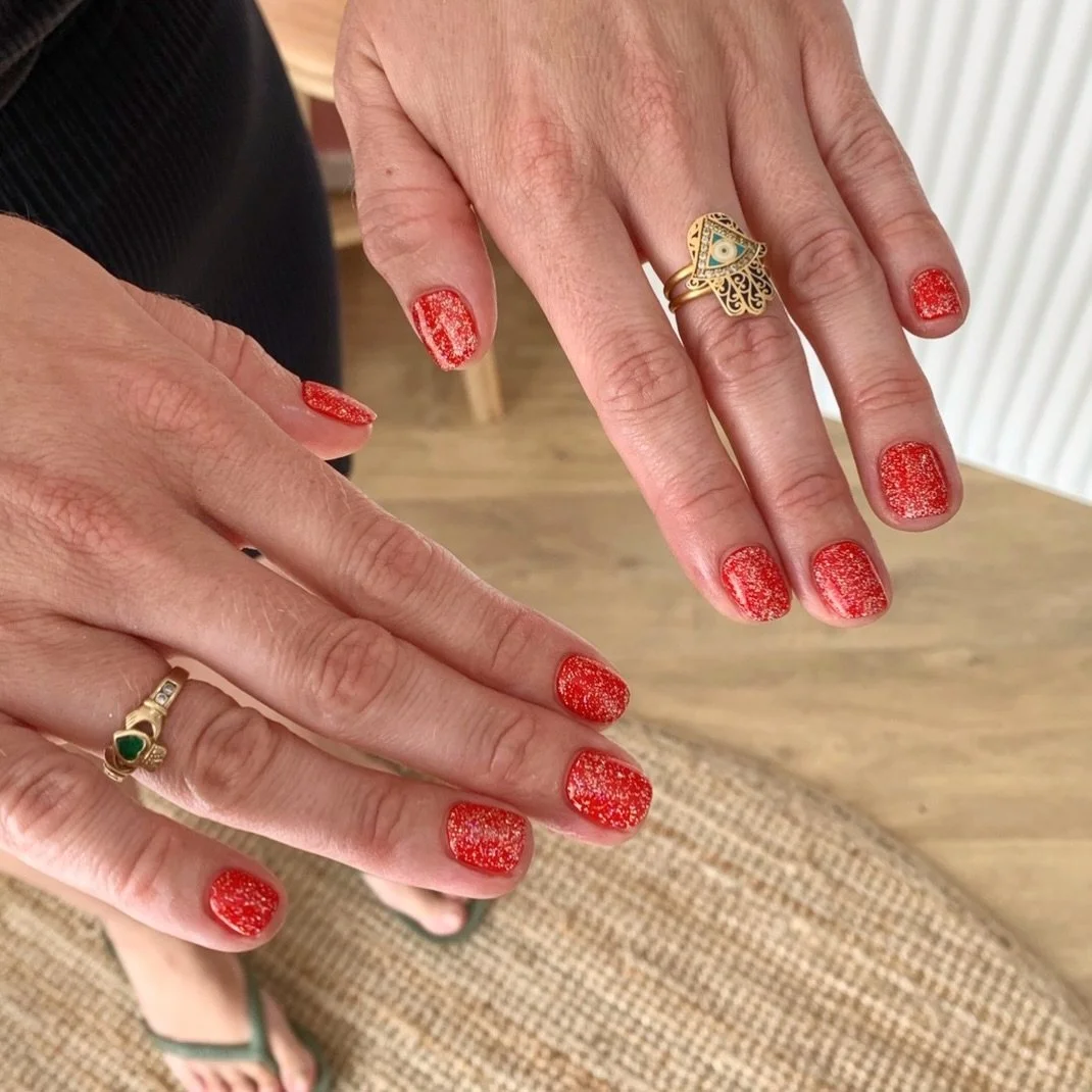 PSA 📣 It&rsquo;s only 3 weeks until Christmas and we are almost fully booked! If you haven&rsquo;t already made your appointments we&rsquo;d recommend doing so ASAP&hellip; 🎄 If you can&rsquo;t find a suitable time please add yourself to our waitli