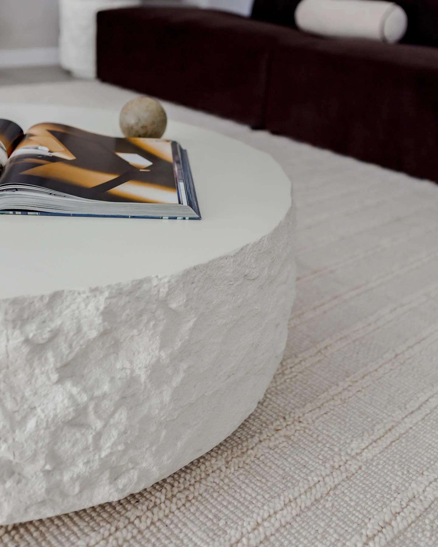 “The details are not the details. They make the design.”
— Charles Eames
⠀⠀⠀⠀⠀⠀⠀⠀⠀
Texture and detail are what bring a space to life. Setting the tone, creating depth, and adding that effortless sense of refinement. From raw stone a