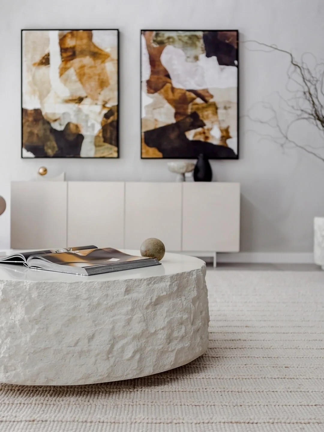 Elphin Street, Floreat
One of those projects that just felt special, and a clear favourite this year. Elphin&rsquo;s warm neutrals and beautifully considered details guided a styling approach that was elevated with deep moody tones. Ultimately, luxur