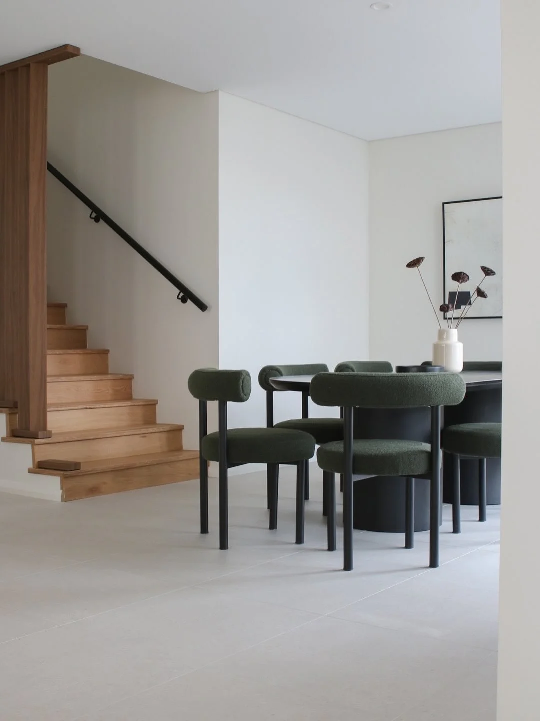 Maida Place, Mount Claremont.
This was a bold, contemporary favourite of 2025, where deep forest green accents set the tone and brought it all together to balance architectural edge with everyday liveability.
⠀⠀⠀⠀⠀⠀⠀⠀⠀
 #elevatewithPSCO #designthatse