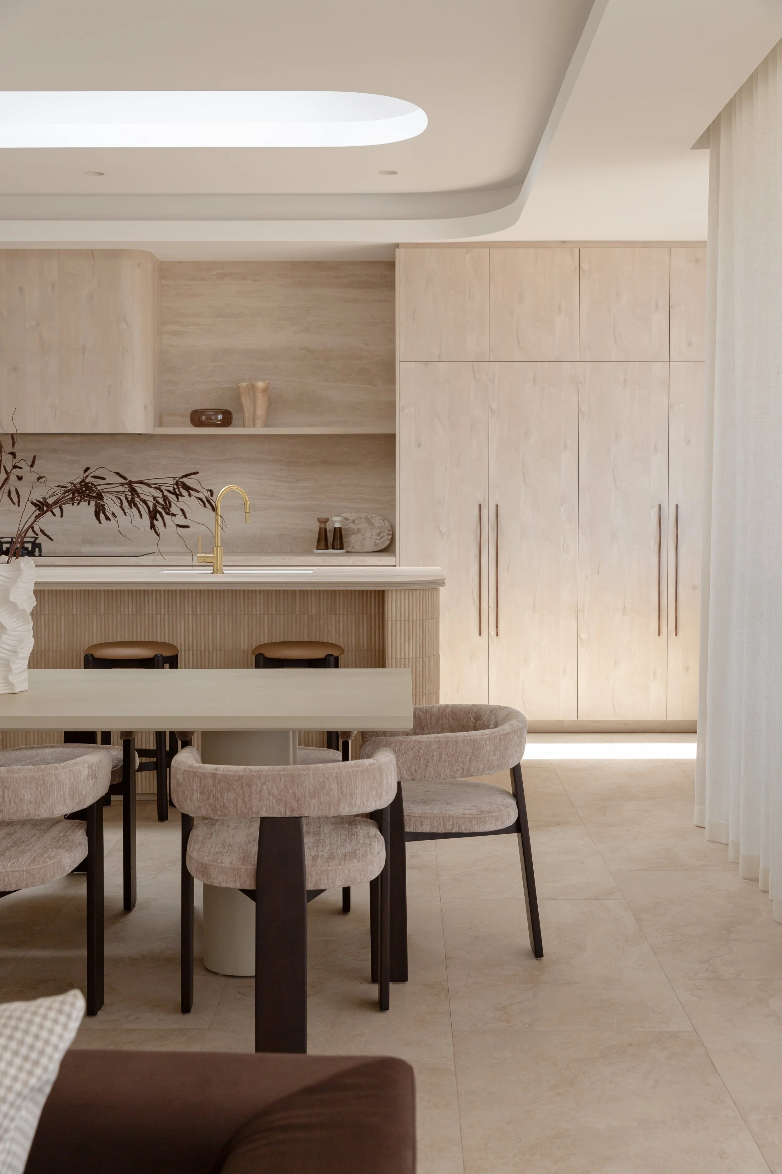       
  
    PROJECT FEATURE  Raleigh Road | Sorrento   PROJECT TYPE    REAL ESTATE STAGING  

  
 #block-2d566b51b50b5159878d {
    
    --tweak-text-block-radius: 0px 0px 0px 0px;
  
    --tweak-text-block-radius: unset;
    --stroke-style: none;-