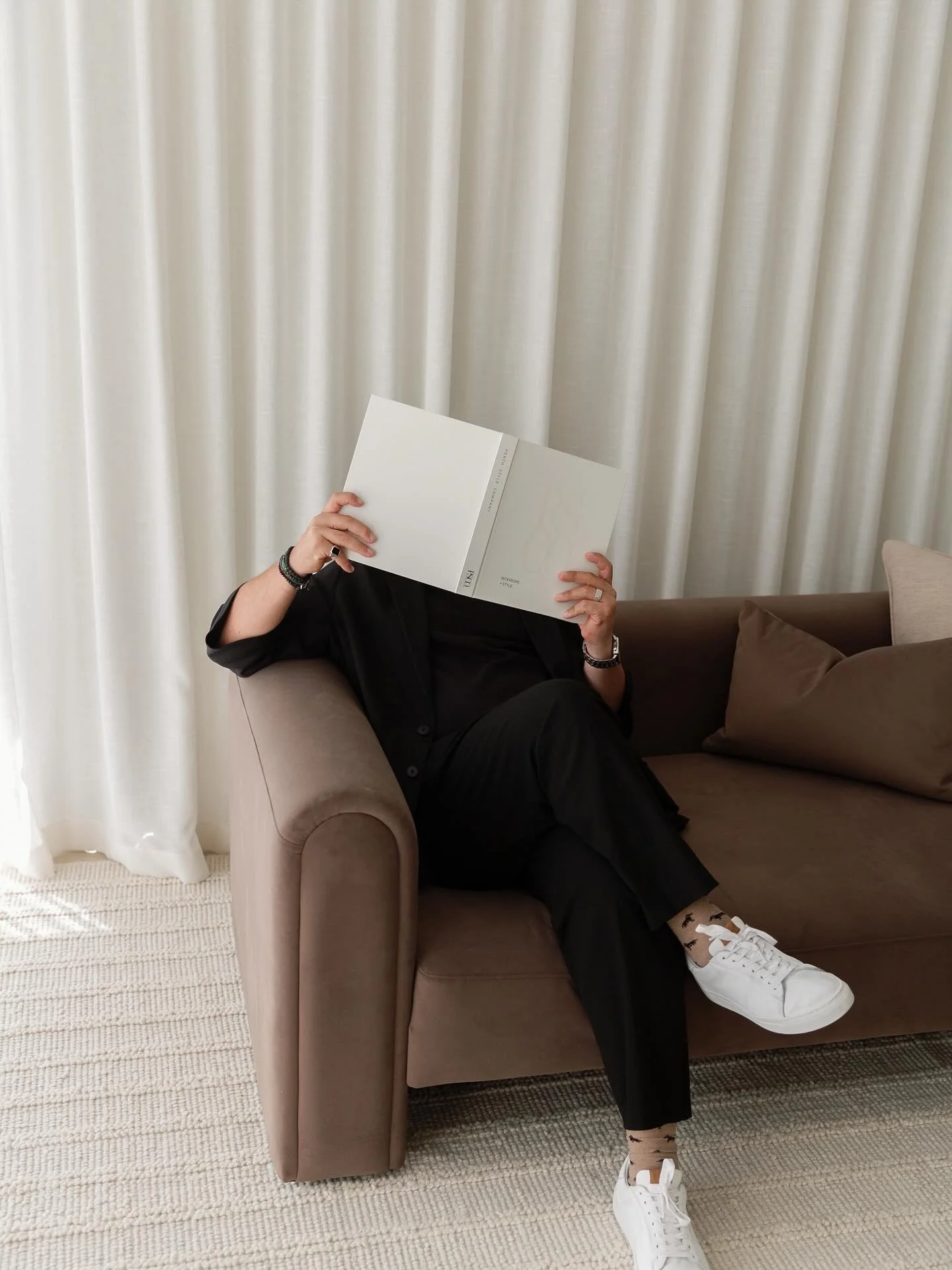 ON THE JOURNAL | INSIGHTS
⠀⠀⠀⠀⠀⠀⠀⠀⠀
In our latest Journal feature, Trent shares what coordinating hundreds of property staging projects has taught him about the details that can make (or break) a campaign. 
⠀⠀⠀⠀⠀⠀⠀⠀⠀
Read the full story via the journ