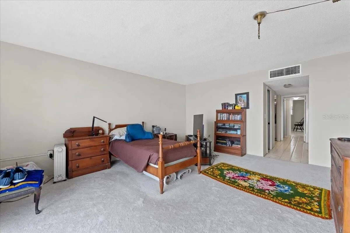 2815-S-Atlantic-Ave-Apt-402_Cocoa-Beach_FL_32931 (13).png