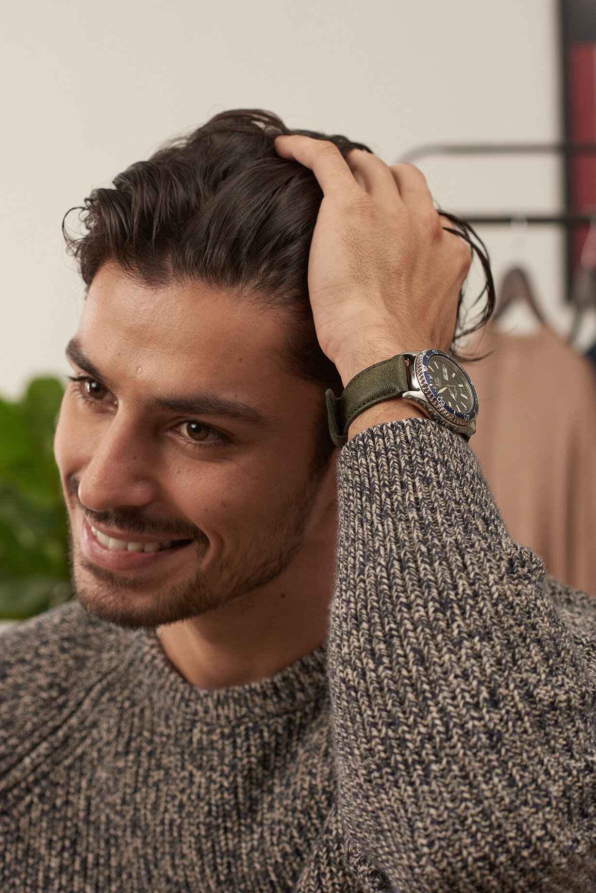 h0752_green_hadley_vintage_microfiber_sustainable_watchband_male_3.jpg