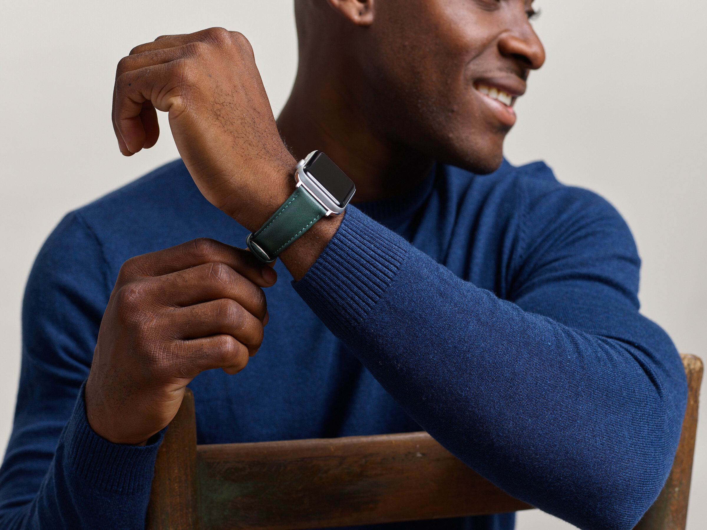 h0750a_green_hadley_genuine_microfiber_sustainable_leather_watchband_model_8.jpg