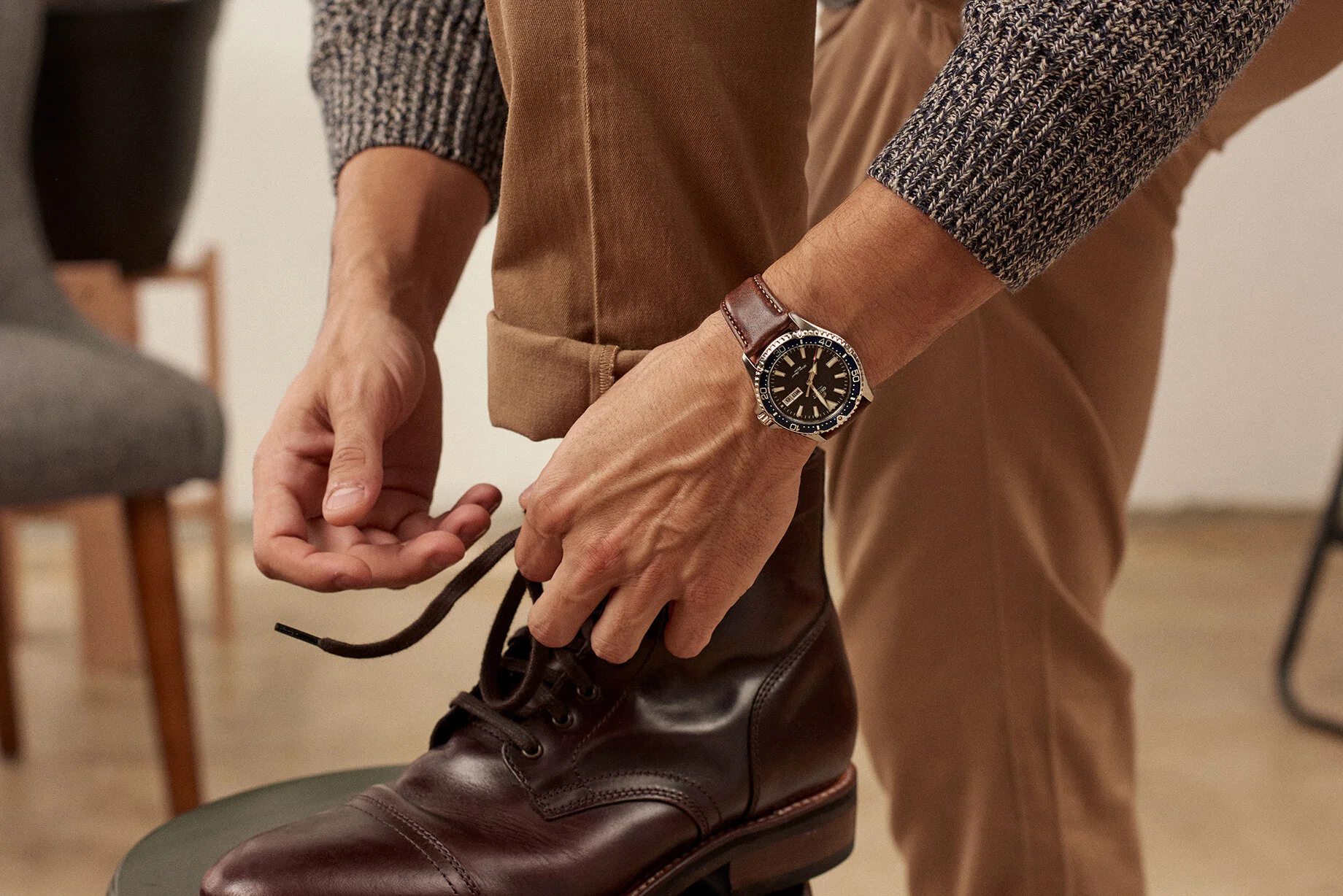 h0881_brown_hadley_oil_tan_watchband_male_1.jpg