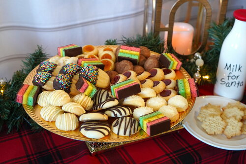 Holiday Cookie Tray (Edible Gifts Series)