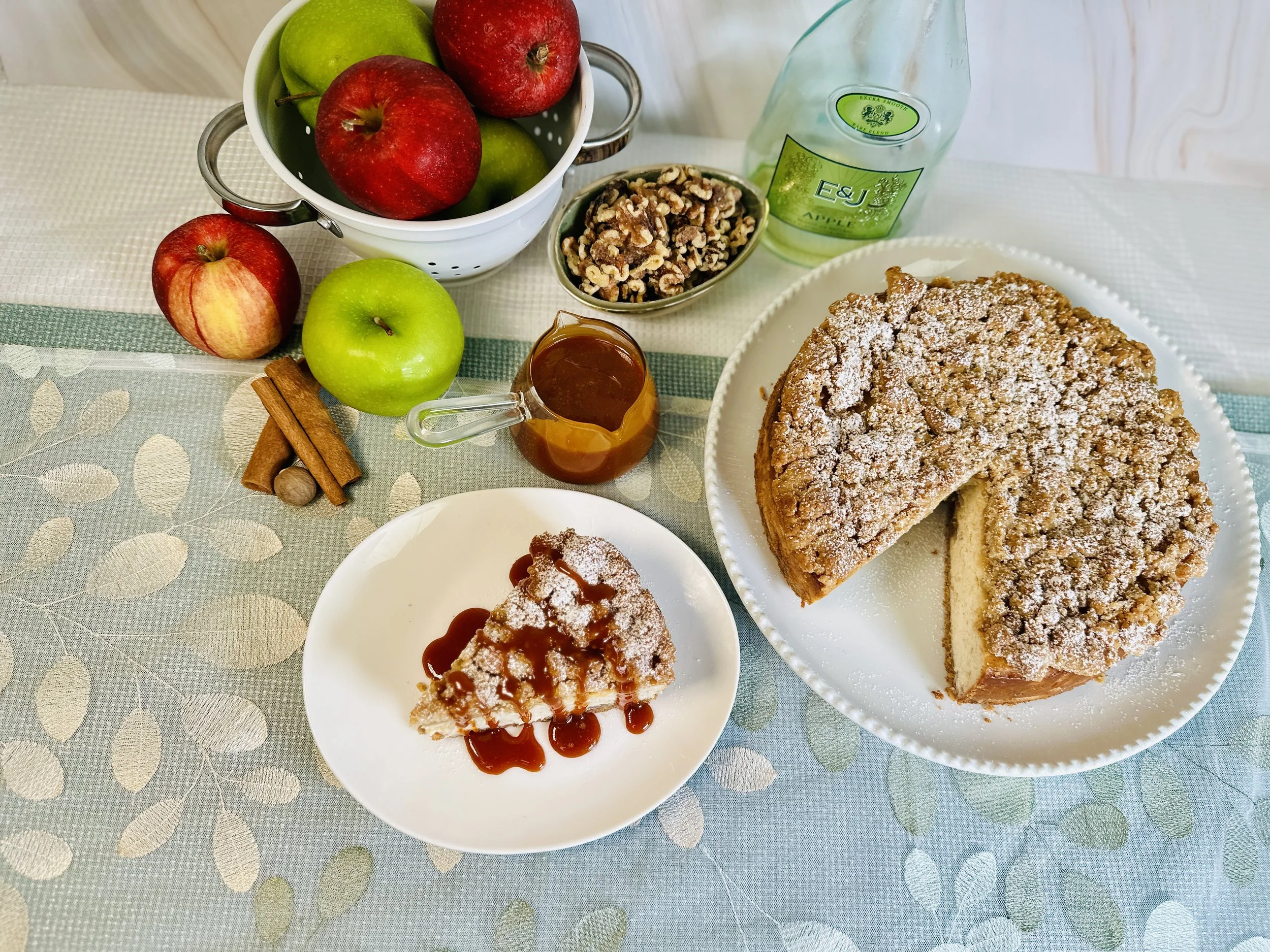Apple Pie Cheesecake Pie and Slice.jpg
