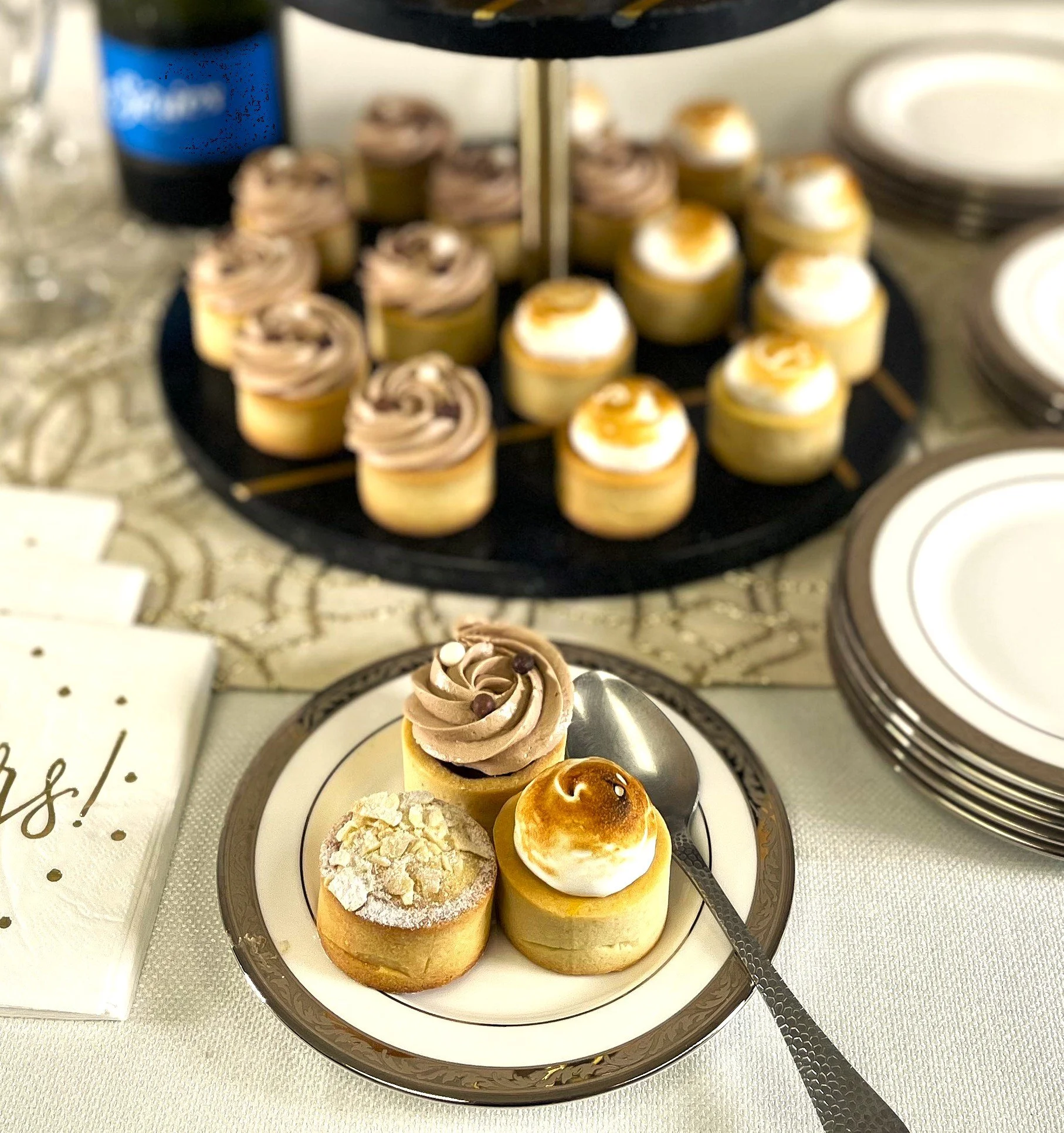 Mini New Year’s Eve Dessert Tray Class