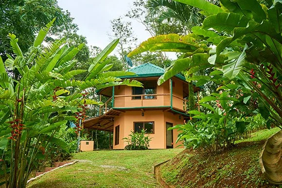 manoas-luxury-villas-casa-heliconia.jpg