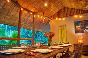 manoas-luxury-villas-casa-rio-upper-3.jpeg