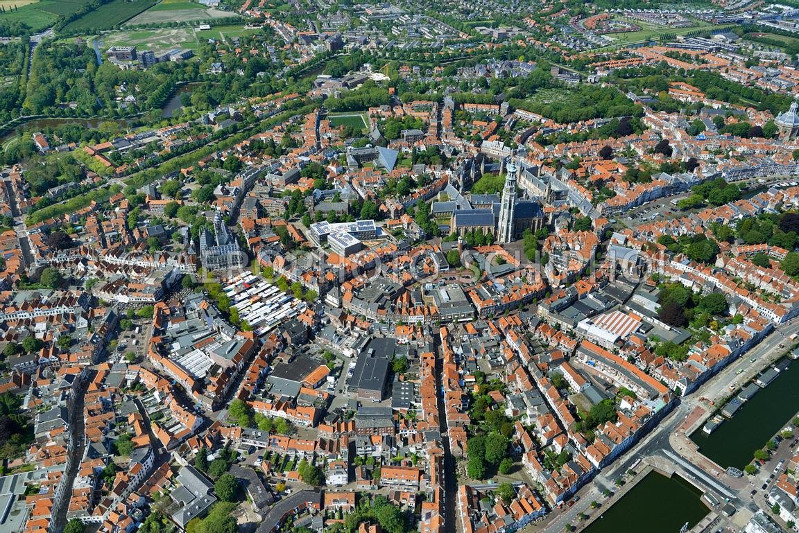 Middelburg, De hoofdstad van Zeeland, een prachtige historische stad, zwaar geleden in WO2 maar magnifiek heropgebouwd.
