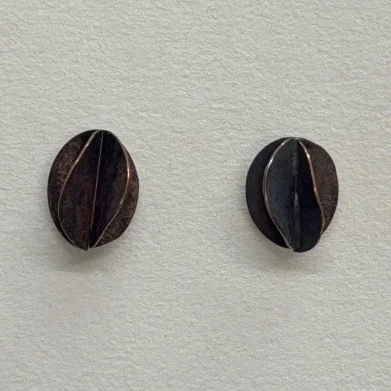 these wee studs are my donation to the wonderful silent auction in aid of Maggie's Dundee.- link in bio. More than 25 jewellers have donated a selection of gorgeous pieces- you can buy them and donate to a brilliant cause at the same time- double goo