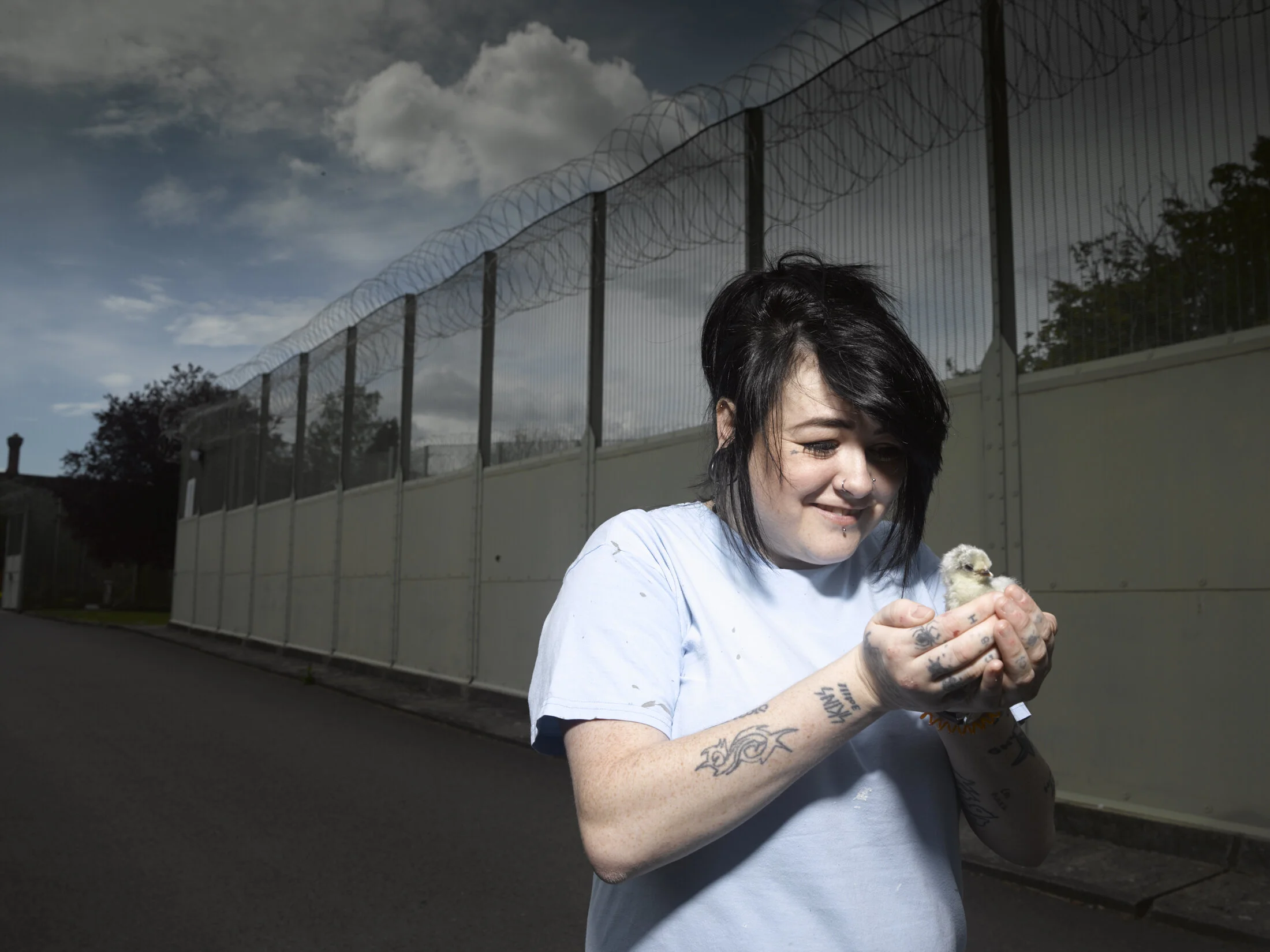 PRISON 2 – Ep 3: FAMILY /         VIEW AT channel4.com/programmes/prison