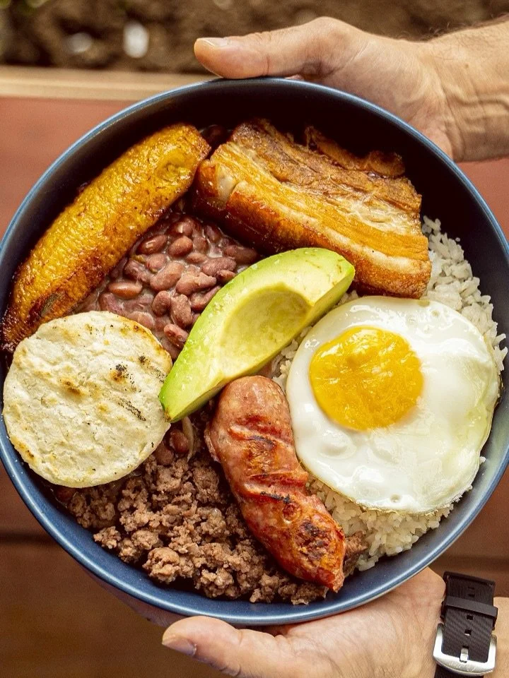 Foto producto para restaurantes ✨

Hicimos un mix entre mostrar el producto y su consumo ✅

(Esto me parece que fue el a&ntilde;o pasado y no se porque no lo hab&iacute;a compartido 😯)