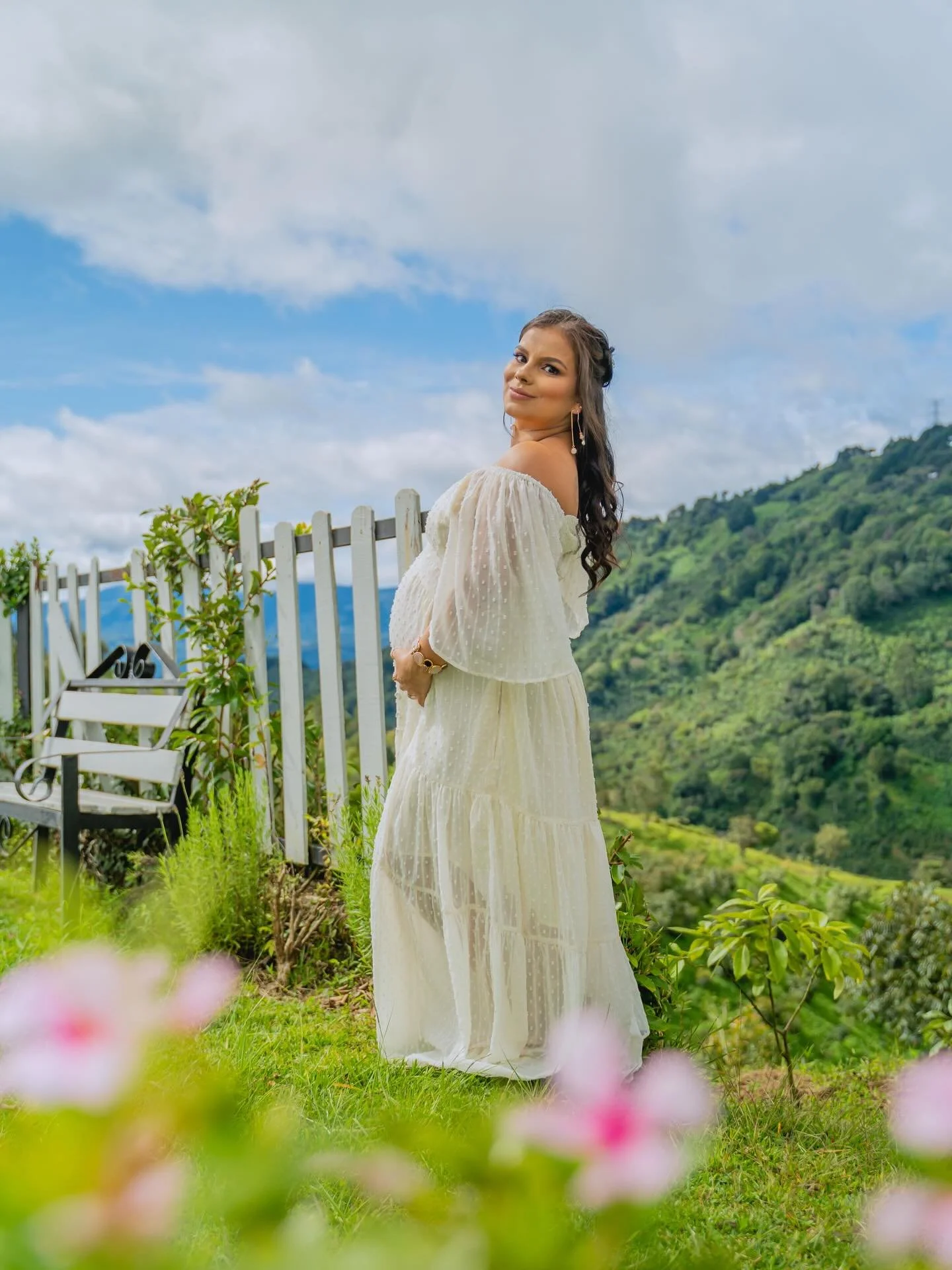 Una historia de amor que contin&uacute;a creciendo apesar de una gran historia 

De mi trabajo me encanta poder escuchar historias, conectar, aprender y en este caso entender que el amor y la fuerza se ve as&iacute; 🤍

Ellos hace un tiempo atr&aacut