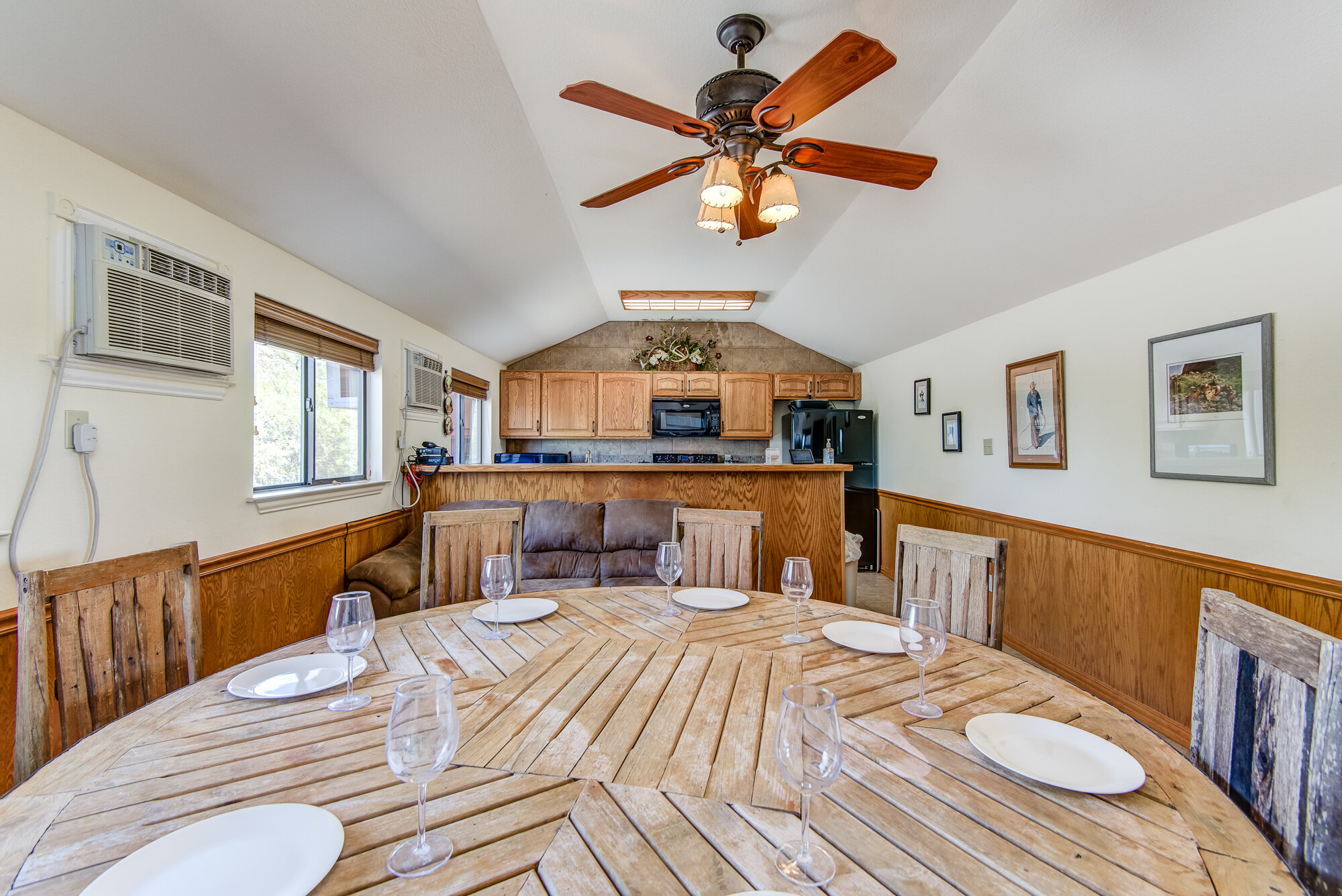 Area 39 cabins, texas airbnb, kitchen, DSC_8636_.jpg
