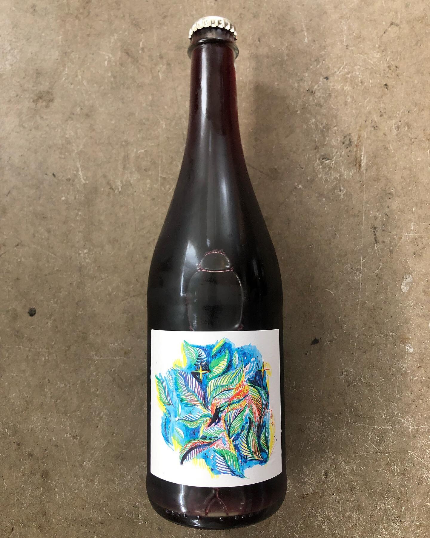 Wild Juice Chase

A lovely red Pet Nat from Wiltshire made from 100% Triomphe d&rsquo;Alsace

Delicious 
.
.
.
.
.
.
#petnat #naturalwine #nattywine #wine #englishwine #foresthill #se23 #se23life