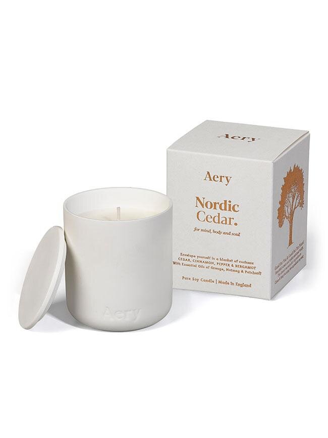 AE0047_NordicCedarFernweh_280gCandle_6_WS_LO_900x.jpeg