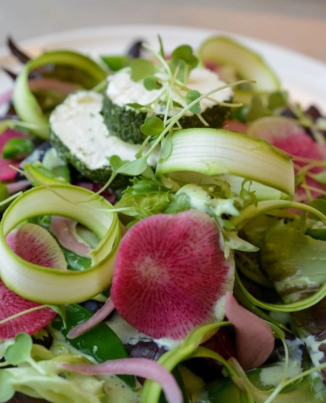 This week&rsquo;s salad feature is a true taste of spring 🌸⁠
⁠
Enjoy a fresh mix of asparagus, snap peas, radish, cucumbers, and grilled artichokes, finished with our house green goddess dressing.⁠
⁠
Let us take care of the cooking this weekend. ⁠
⁠