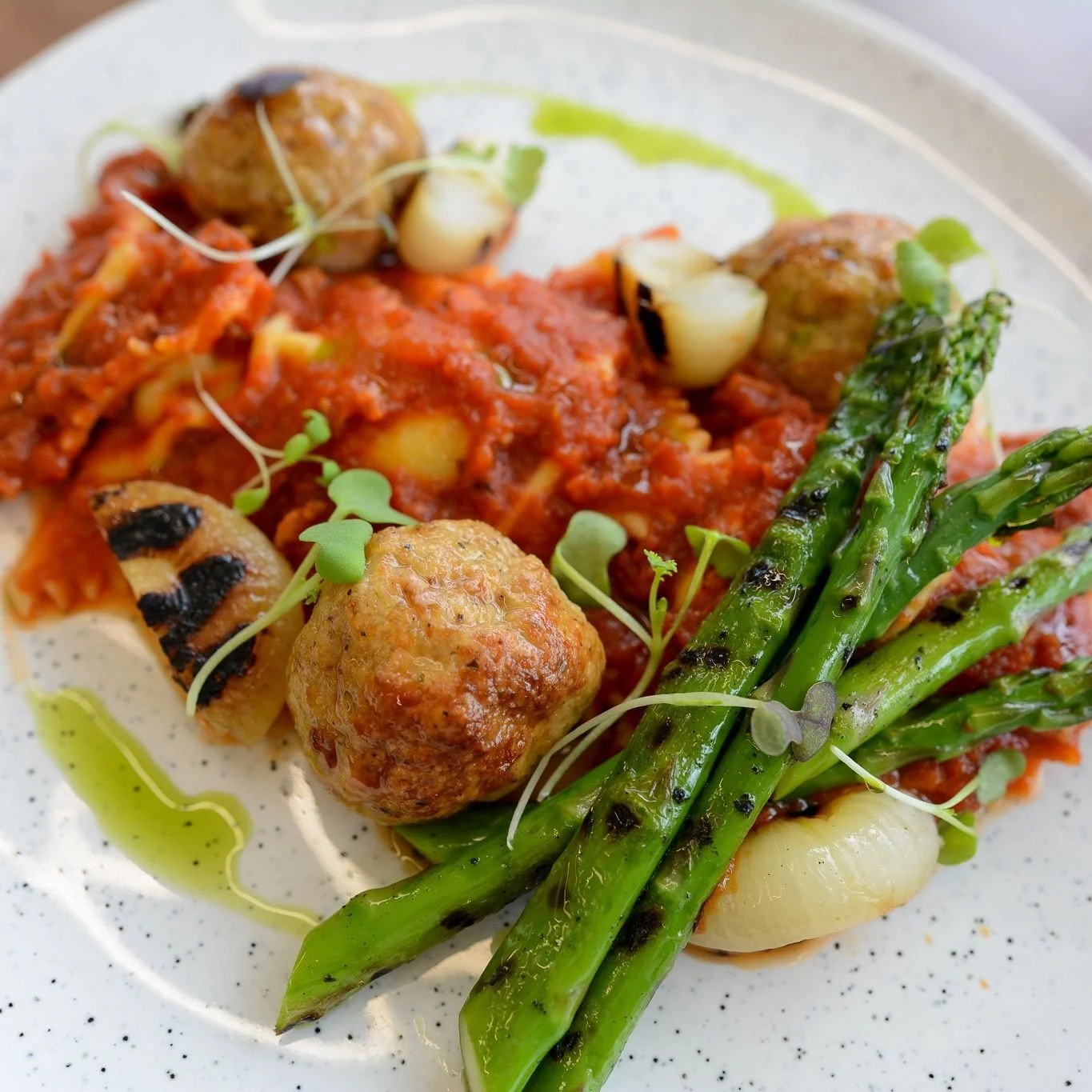 Comfort food, elevated. ✨⁠
⁠
Stracciatella Triangoli tossed in a rich Amatriciana sauce, paired with tender turkey polpettini and perfectly grilled asparagus. A dish that brings together bold Italian flavours with a fresh spring touch. ⁠
⁠
Order your