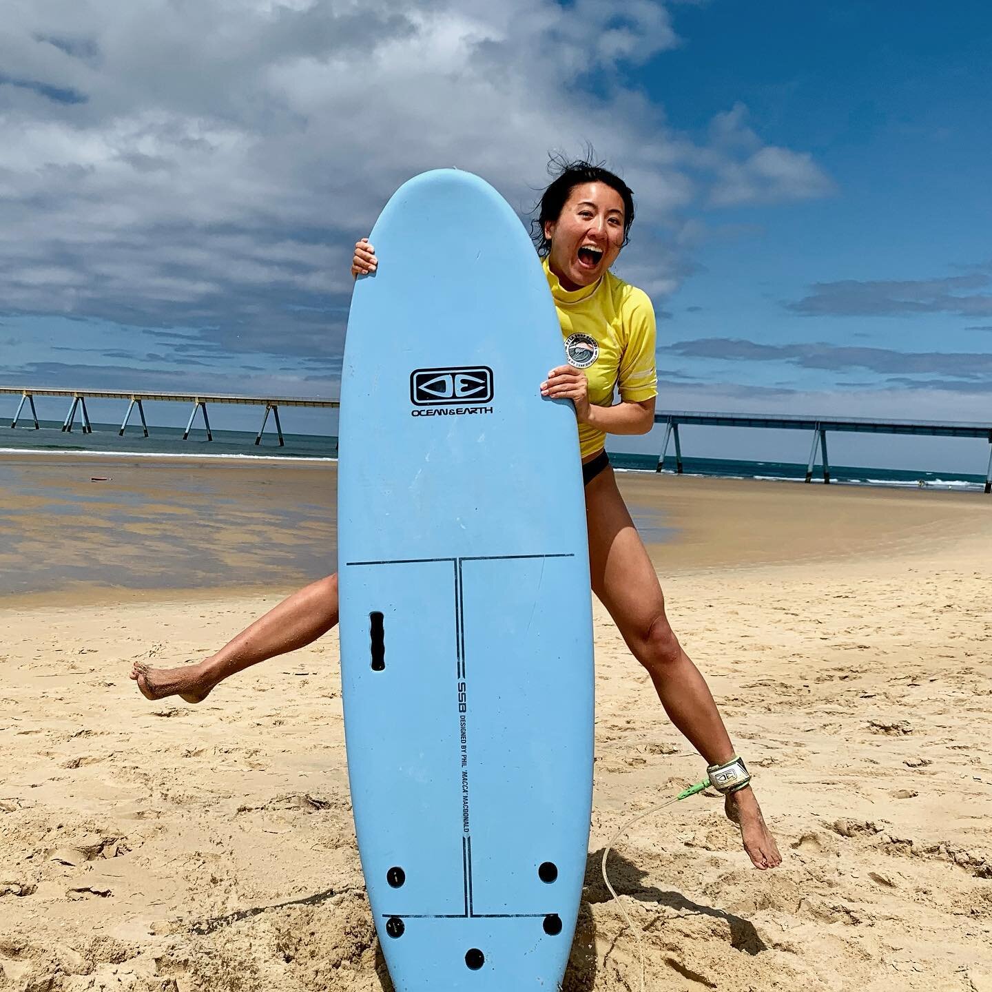 So, did you manage to give yourself the holidays you needed?

As for me, I needed time with my family and a bit of adventure.
So, thanks to my amazing sister, I tried surfing for the first time.
And to my surprise, I absolutely loved it 🤩!

As in yo