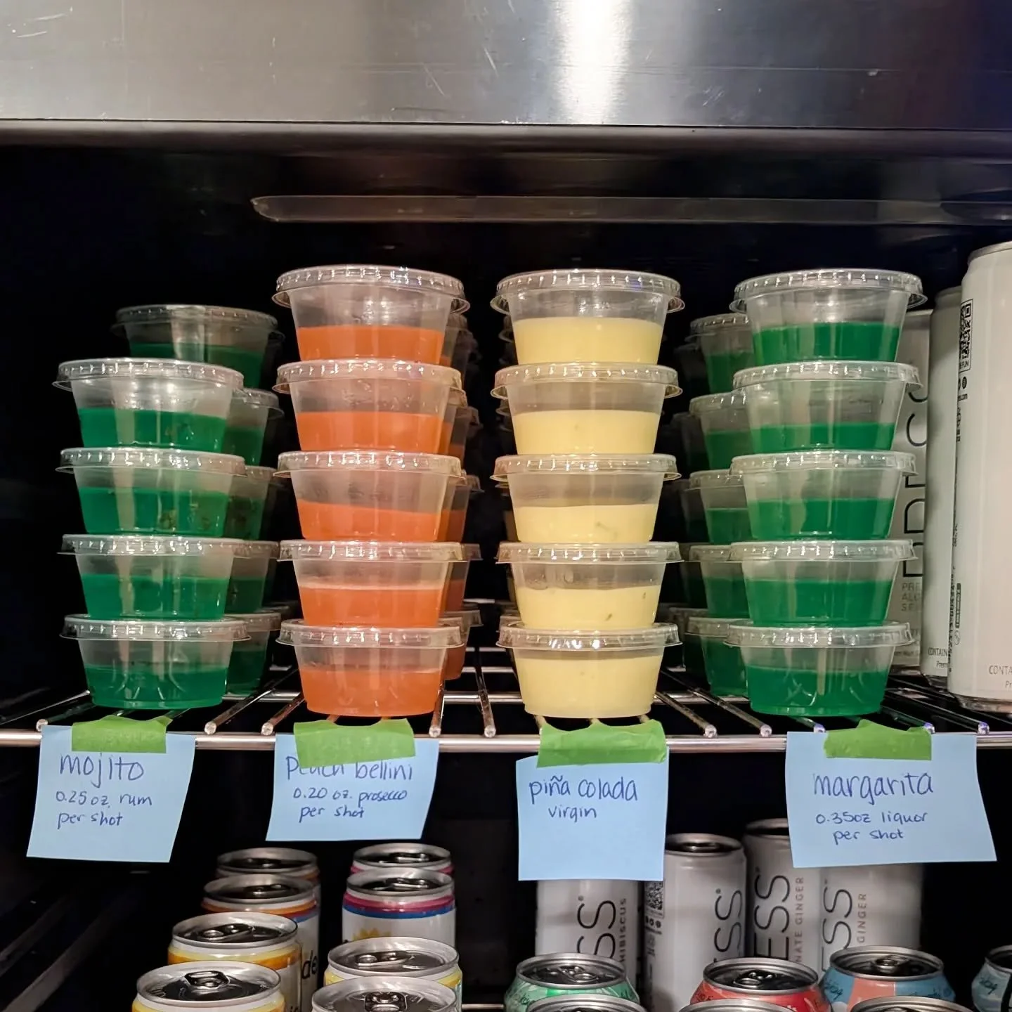 New skill unlocked thanks to a guiding hand. (aka @becahawkette . Because if you need jello shots you always go to Johanna, it's the rule.)