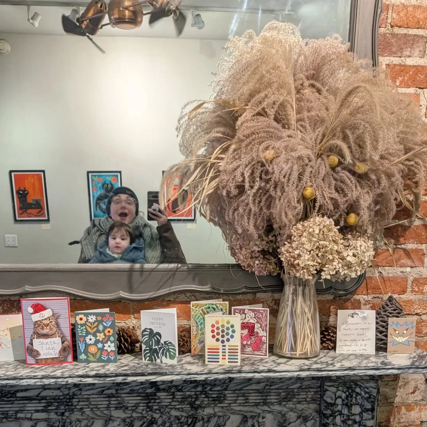 Mirror selfies continue.