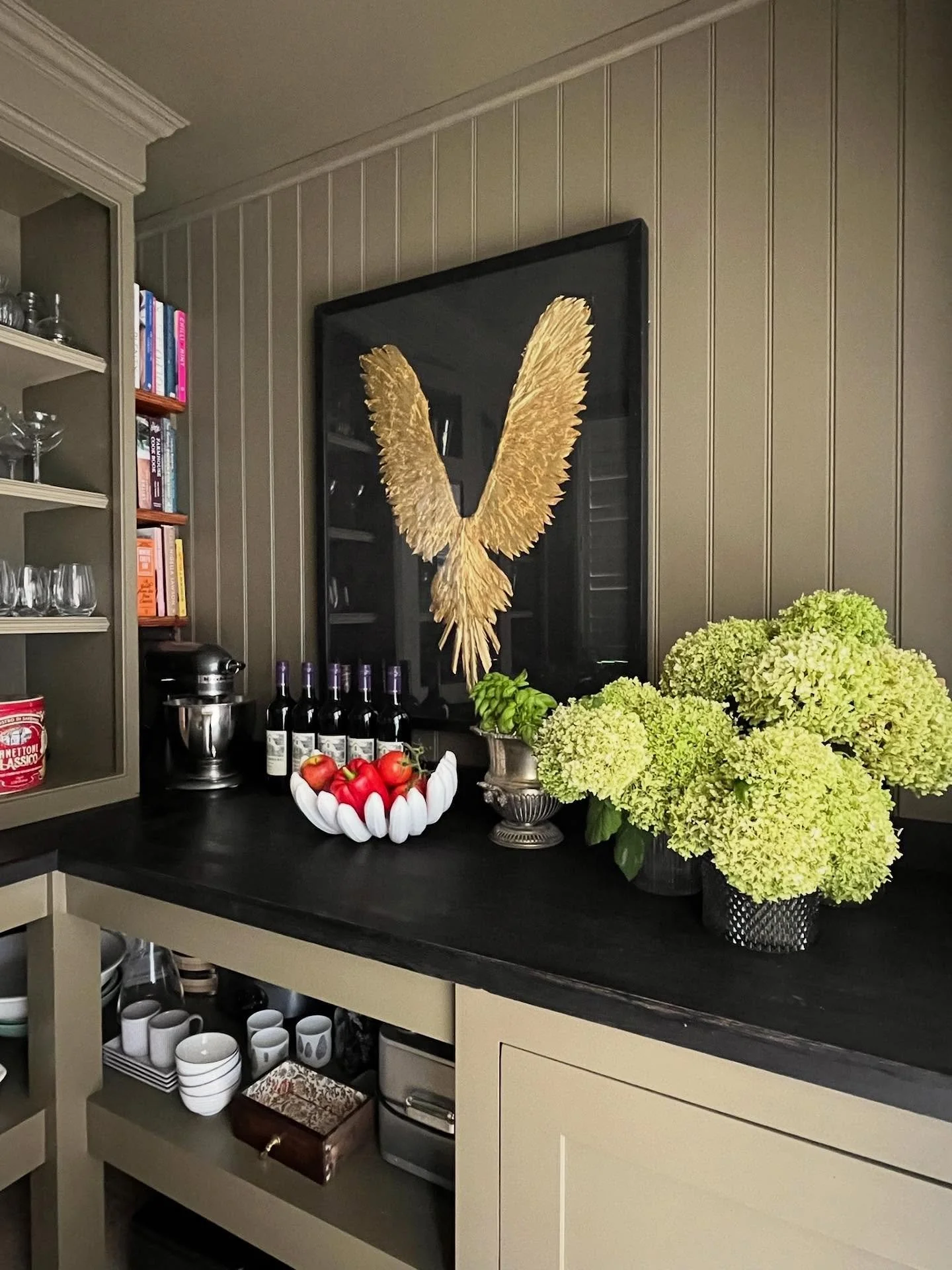 Is there anything better than a great pantry? Probably. Somewhere. But I can&rsquo;t think of anything that makes day-to-day life easier. And there is such pleasure walking into this much organisation. 

Swipe to see this Before. 

Shere Madness is a