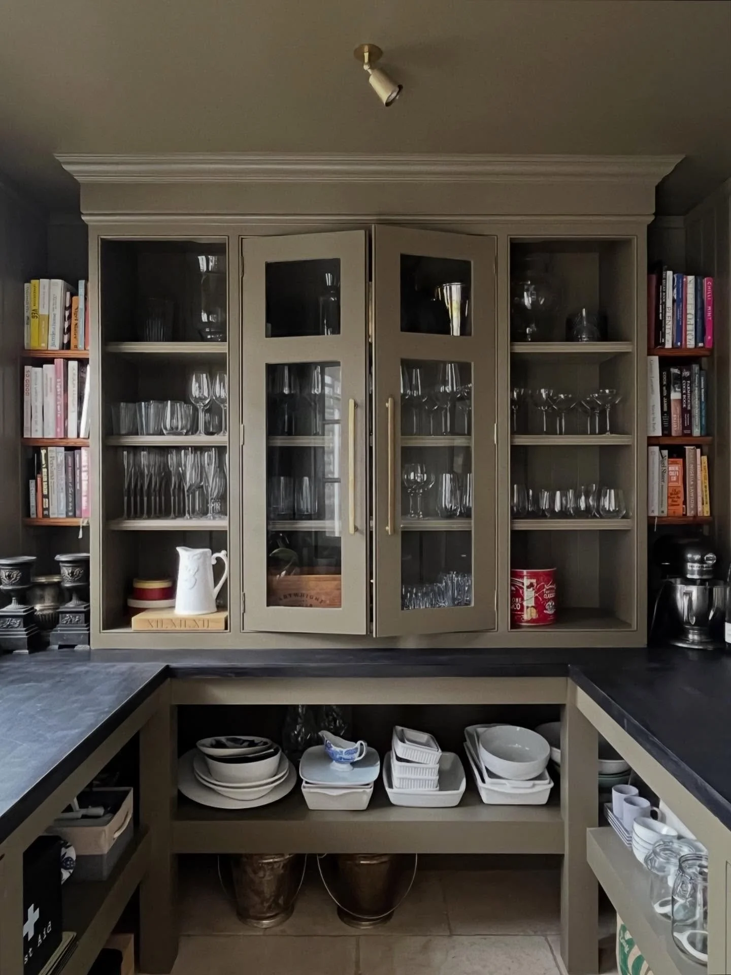 Organisation and storage are key to a beautiful home. When everything has a place, then spaces can breathe and be enjoyed. 

Swipe to see this Before. 

Shere Madness is a boutique interior design company. We specialise in timeless interiors with a t