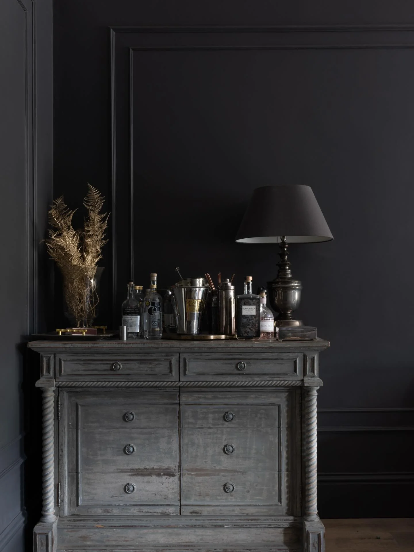 Throwing it back to an epic transformation carried out at the start of the first lockdown. 

Swipe to see this Before. 

Shere Madness is a boutique interior design studio. We specialise in timeless interiors with a twist; making the ordinary extraor