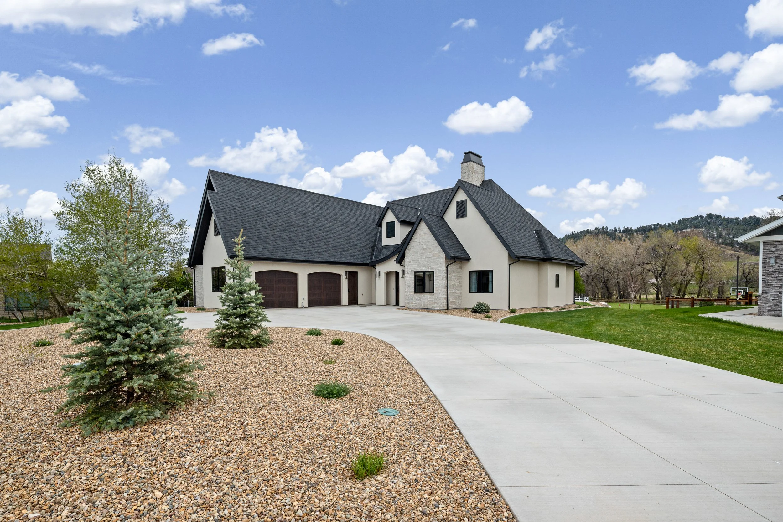 Cottage Modern home.jpg