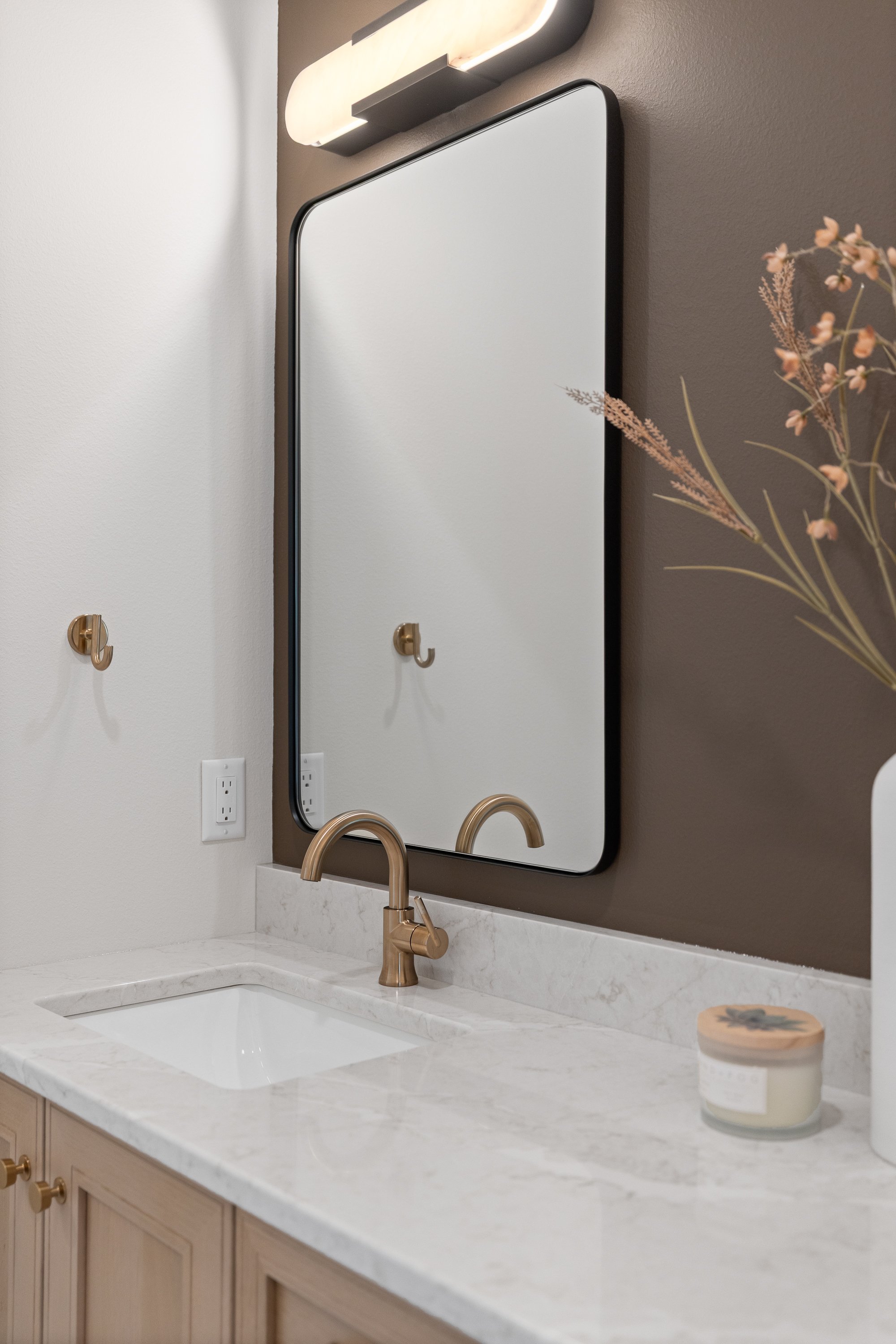 Guest Bathroom.jpg