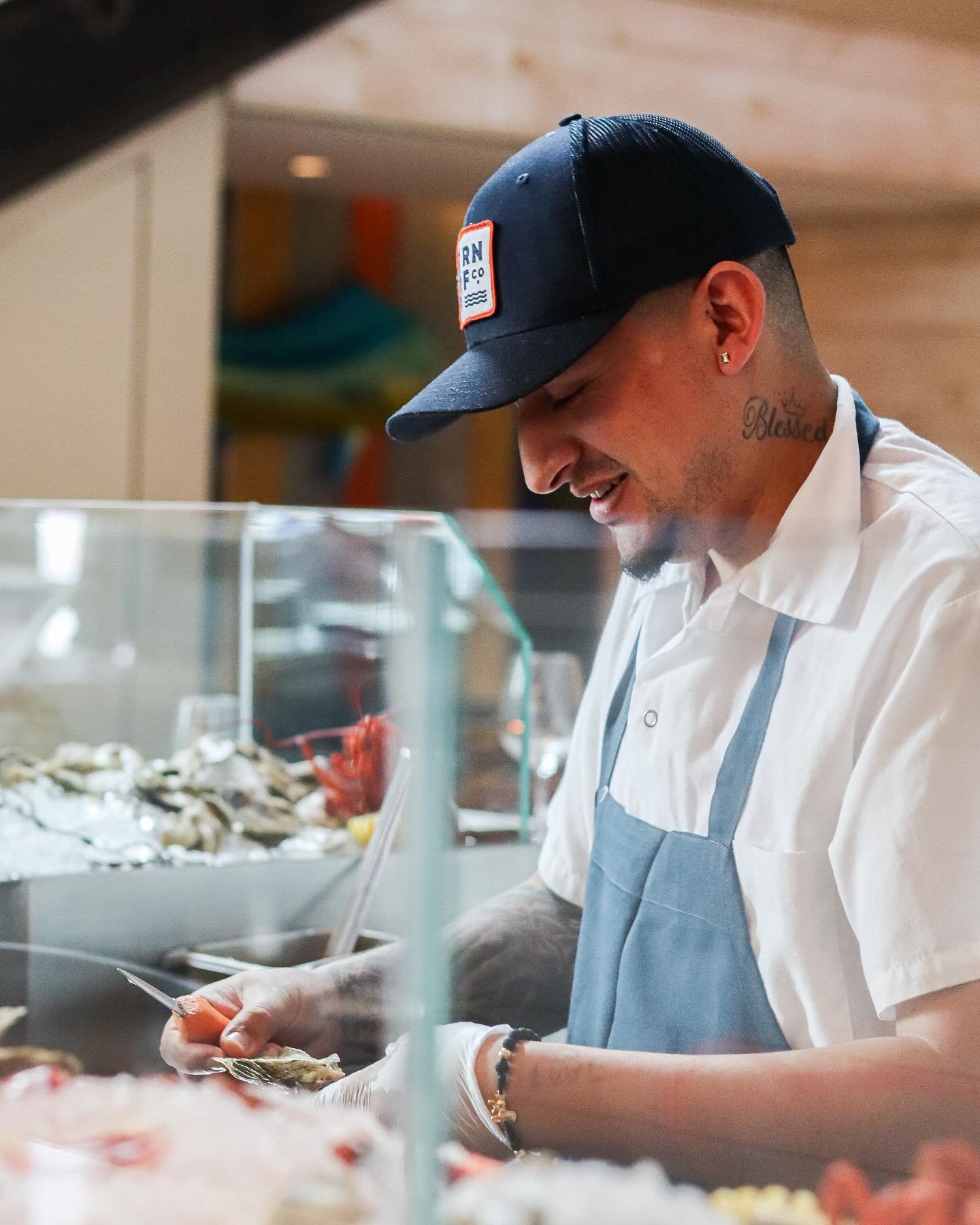 Celebrate National Shrimp day with us. Fresh from the sea to your plate, our raw bar selections are all about authentic unbeatable freshness - come taste the difference! 🦐 

#RawBar #NewEnglandSeafood #Seafood #Shrimp