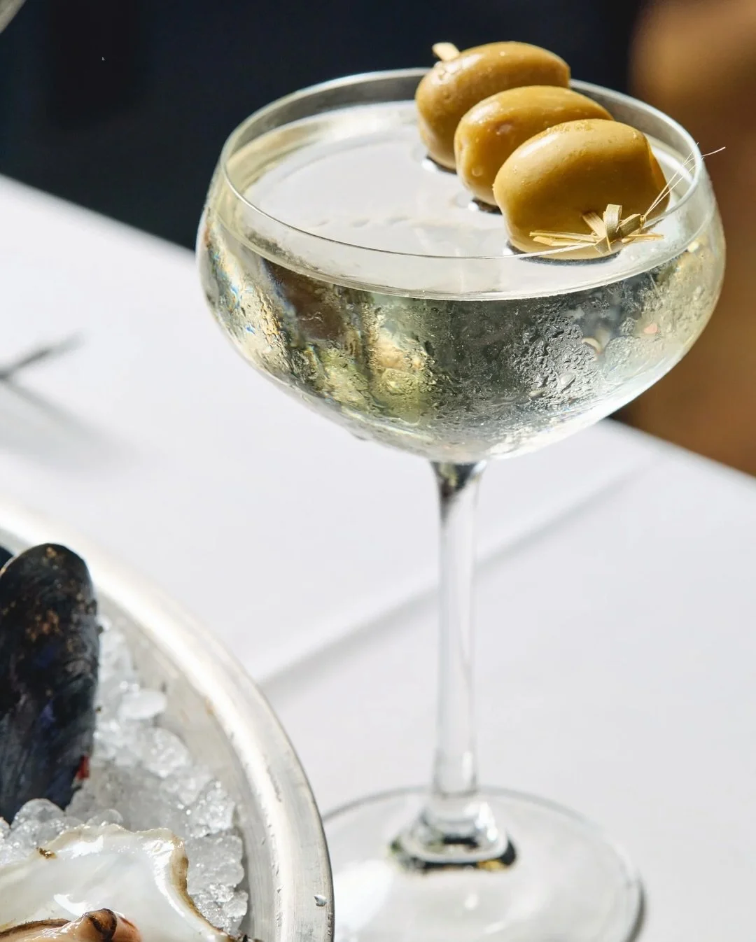 &rsquo;Tis the season for indulgence! Dive into an Oyster Martini No. 3 and a towering raw bar feast.

📸 @briansamuelsphotography