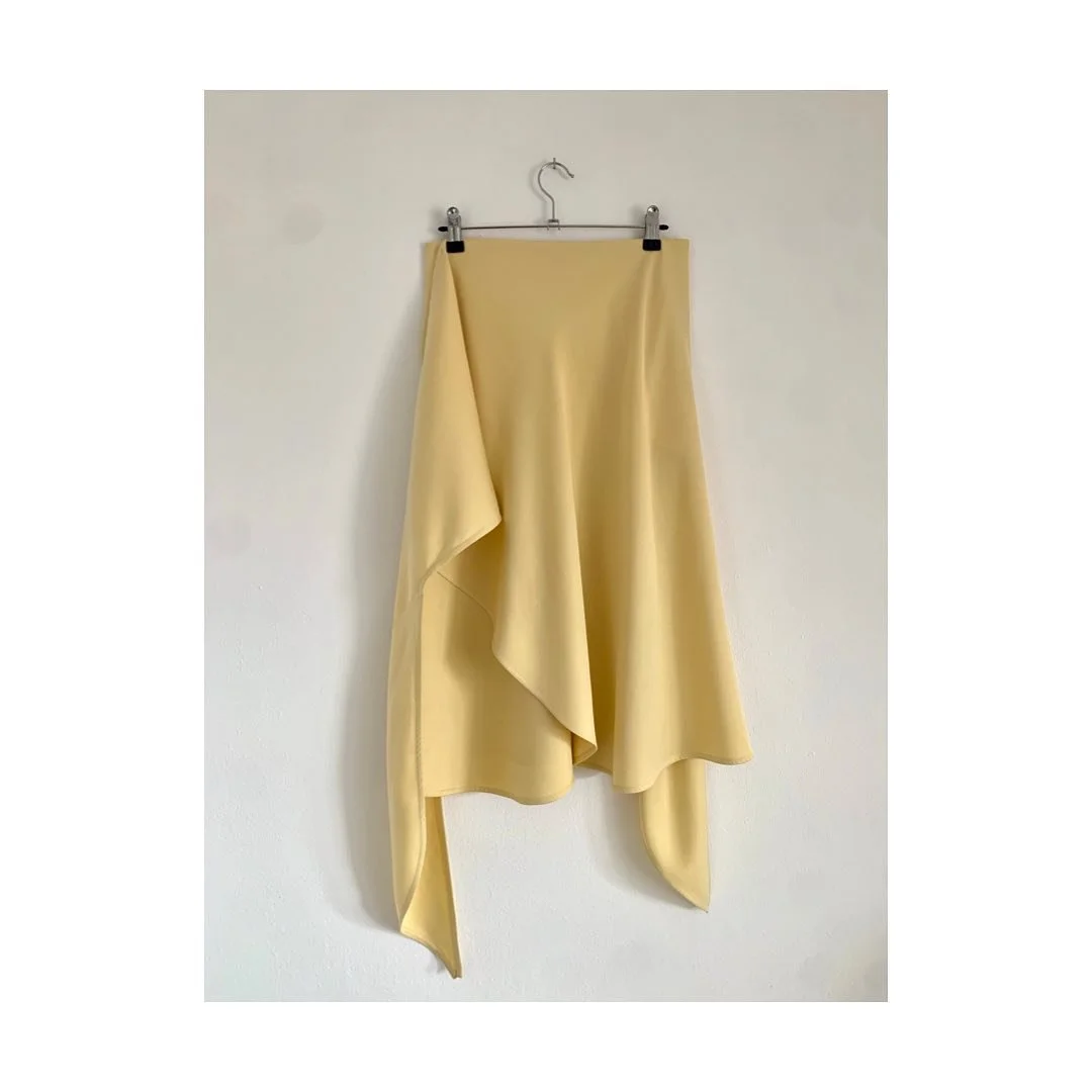 🌼

#mellowyellow #madetomeasure #oneofakind #customorder #handmade