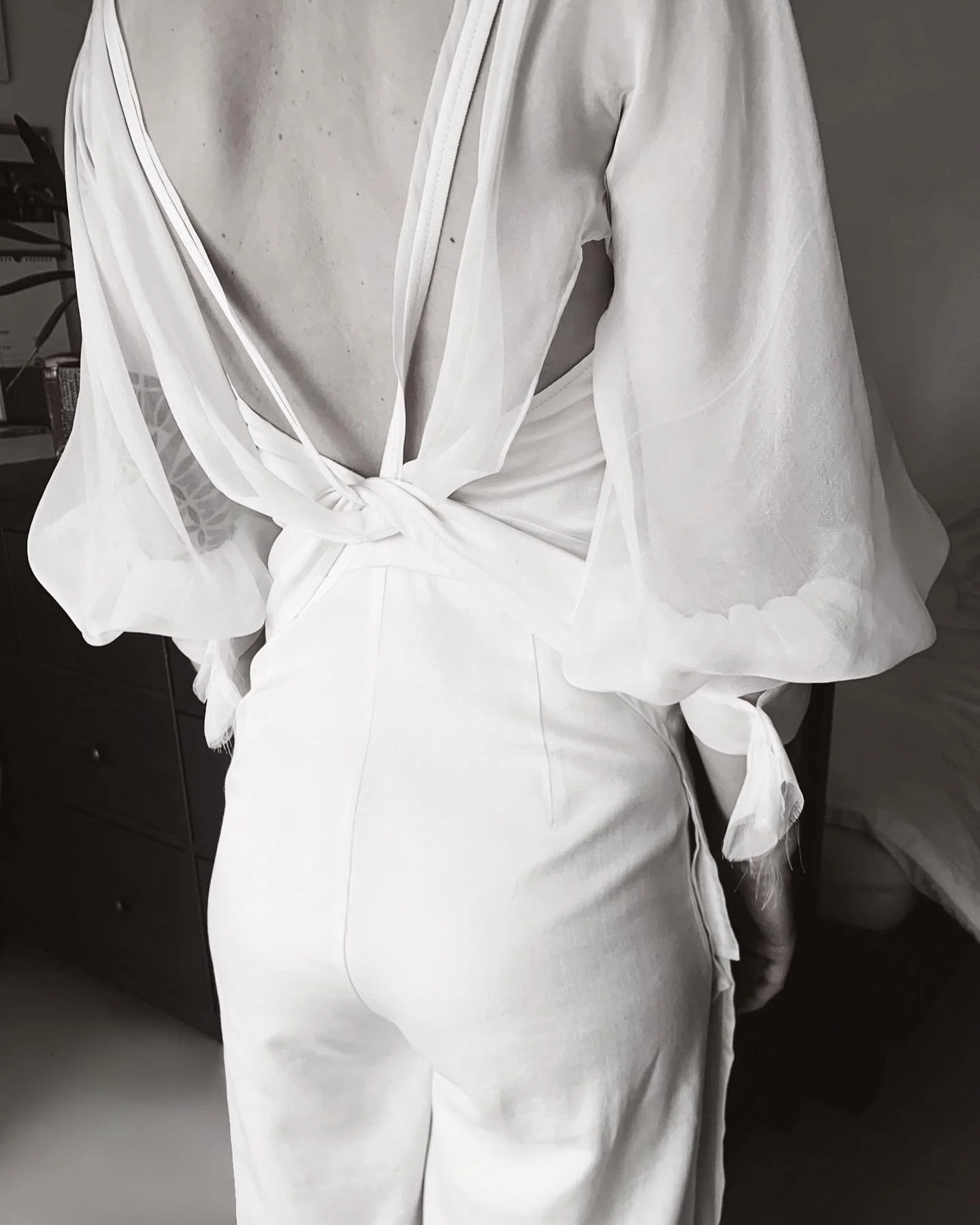 Fitting // Brautoverall f&uuml;r Christina. 🤍

#bridaljumpsuit #madetomeasure