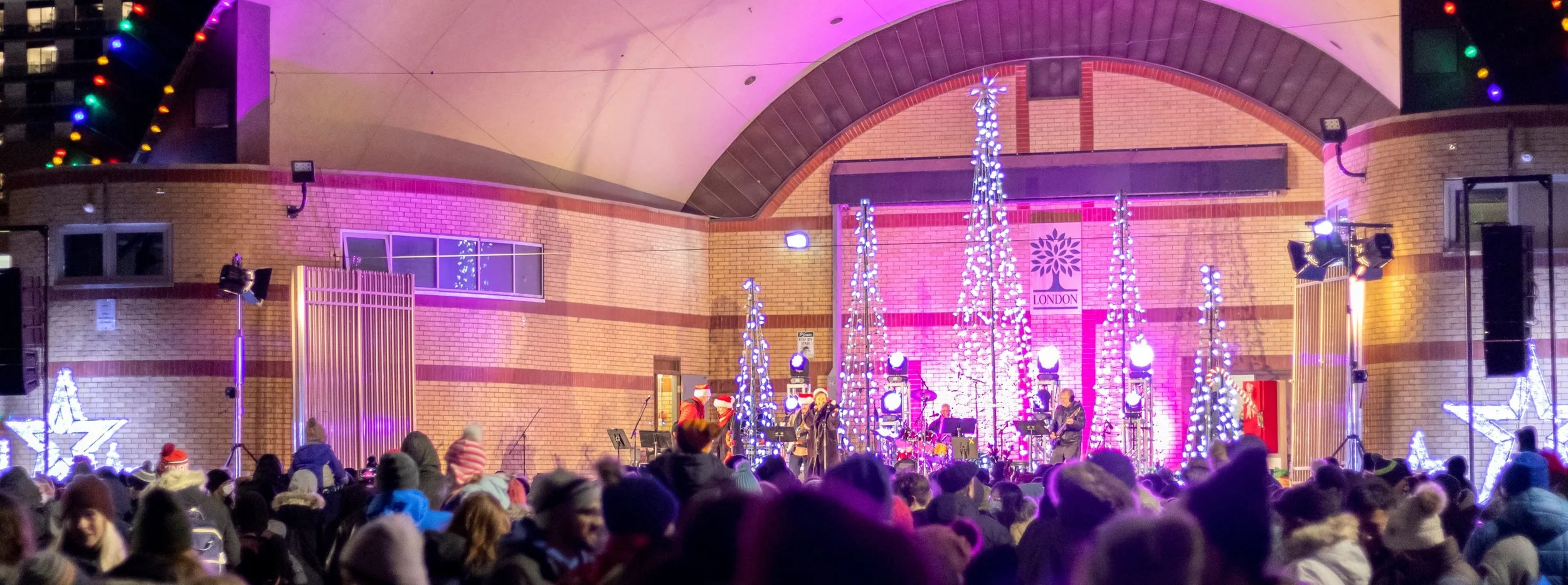 La Navidad llega a London ON