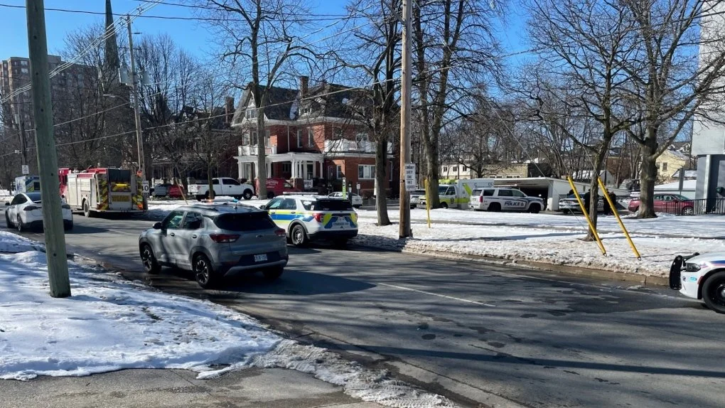 ACCIDENTE EN PARQUEO SUBTERRANEO DEJA UN HERIDO