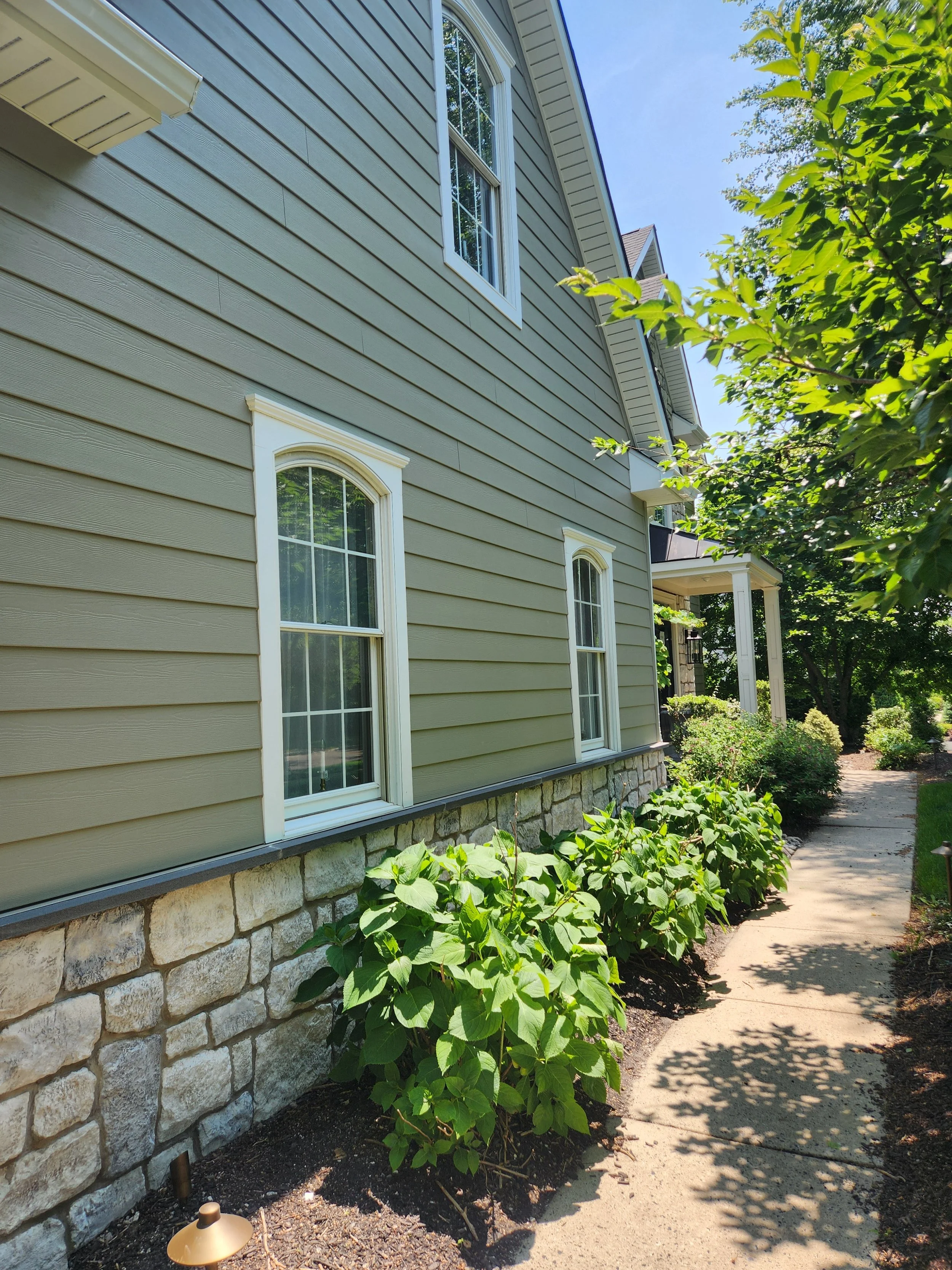 Professional siding installation by Dale Rimmer Siding, providing vinyl, insulated vinyl, LP SmartSide engineered wood, and James Hardie fiber cement siding in Bucks and Montgomery Counties, PA